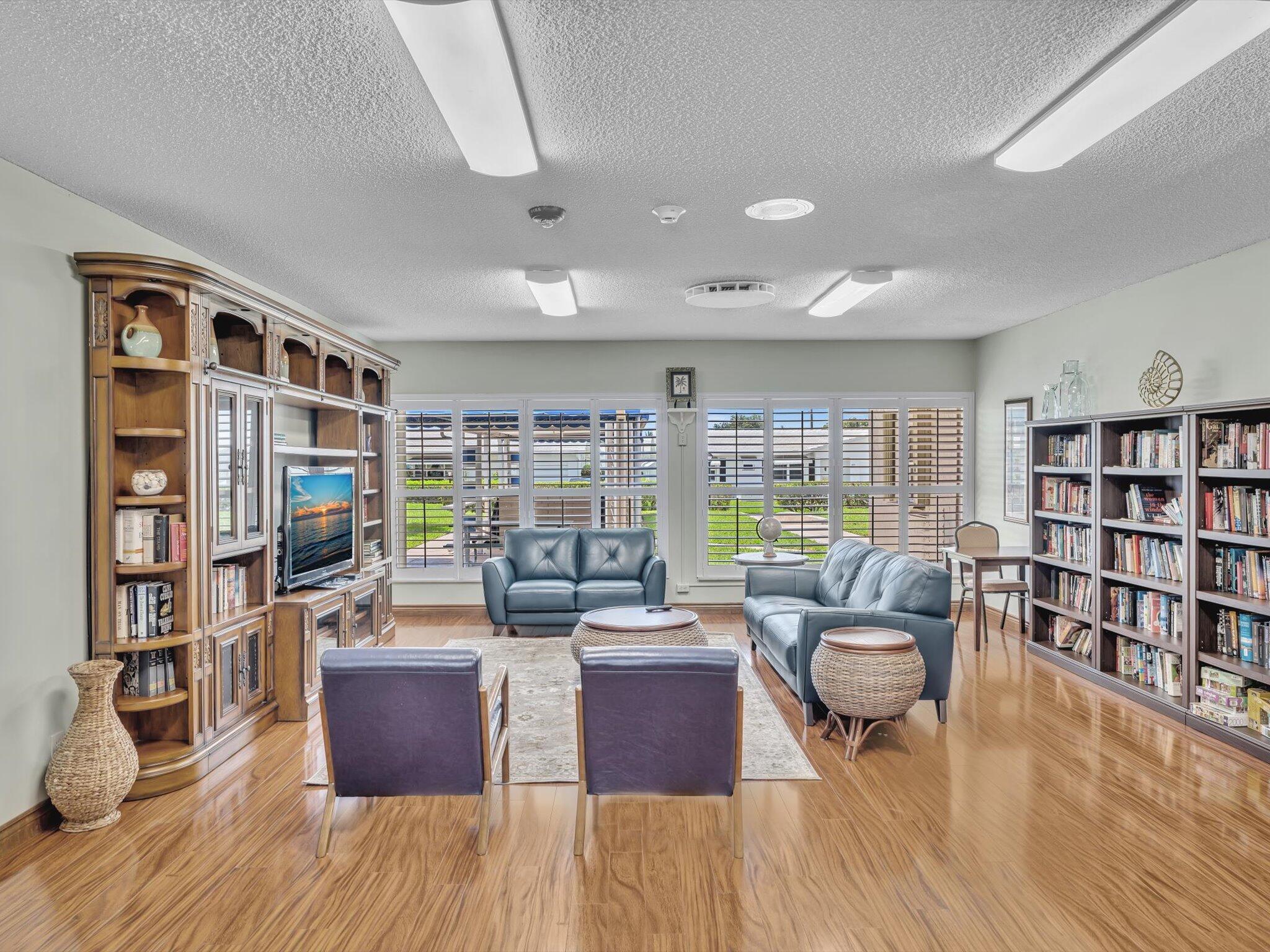 LEISUREVILLE GOLF LANE - Residential