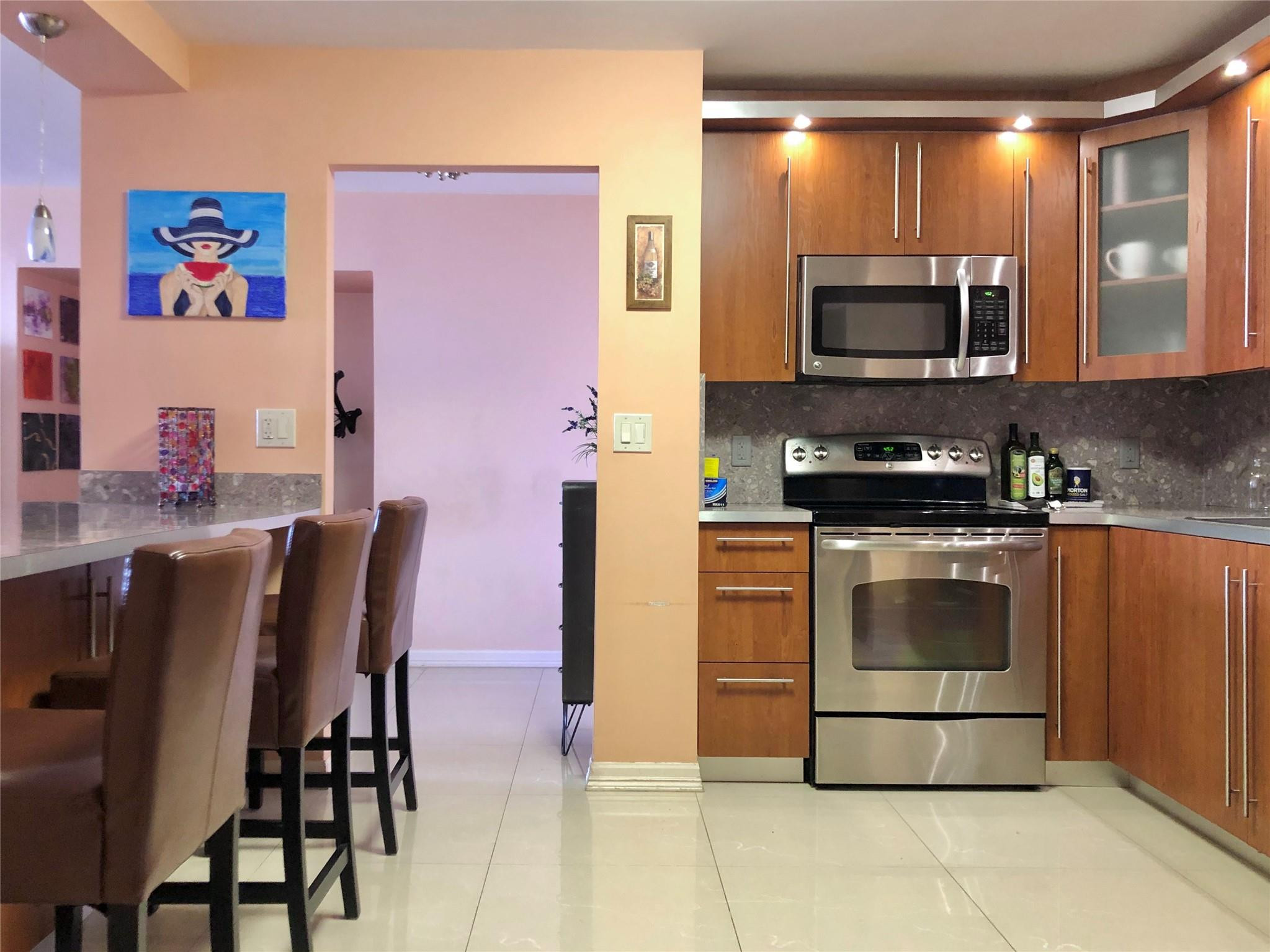 OLYMPUS CONDO PHASE - Residential