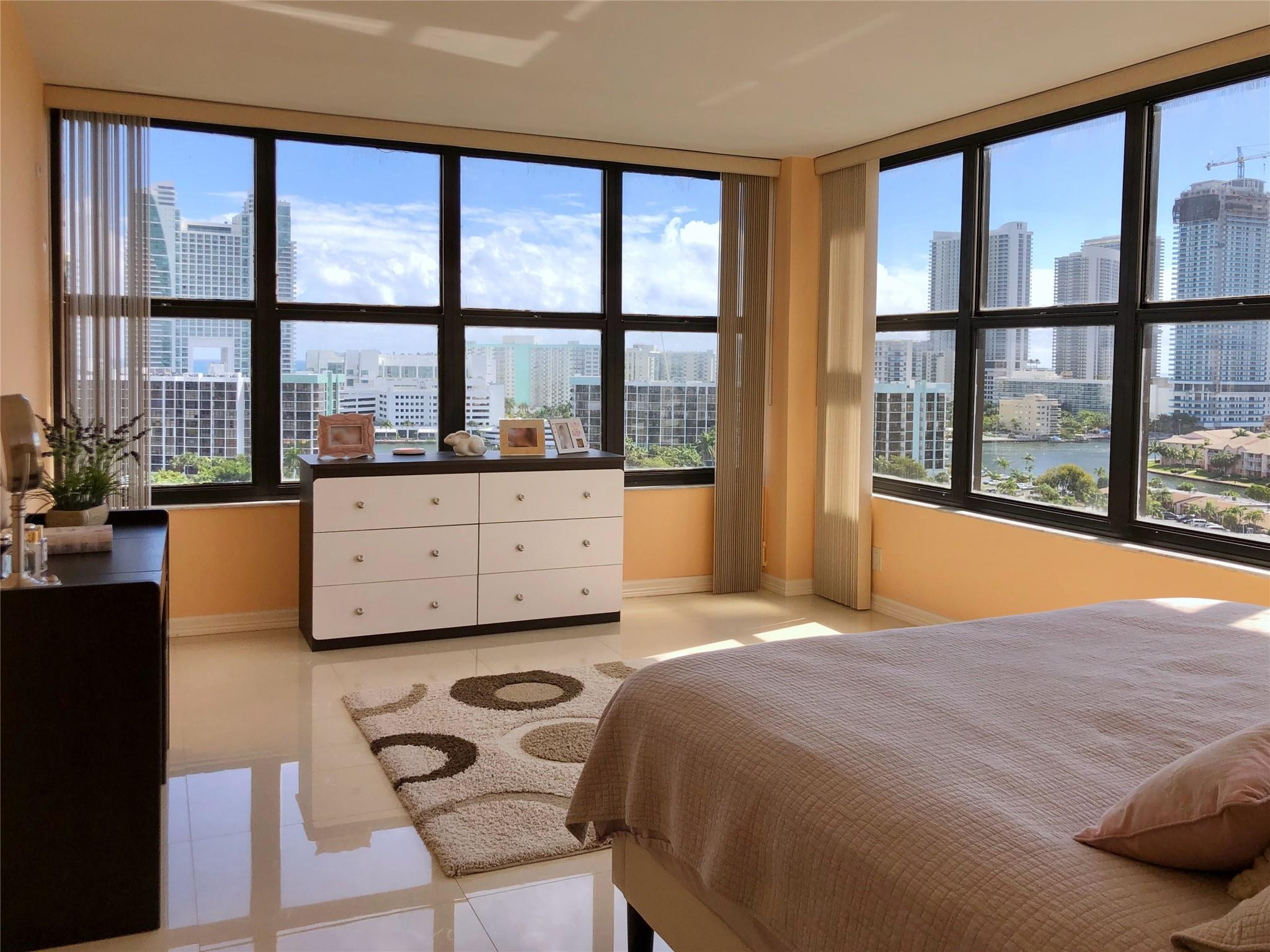 OLYMPUS CONDO PHASE - Residential