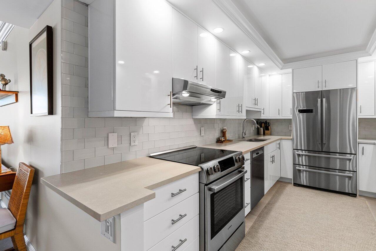 One Hundred Sun & Surf Cond - Residential