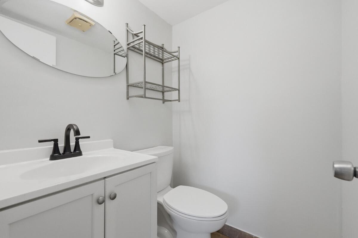 II DELWOOD WEST CONDO - Residential Lease