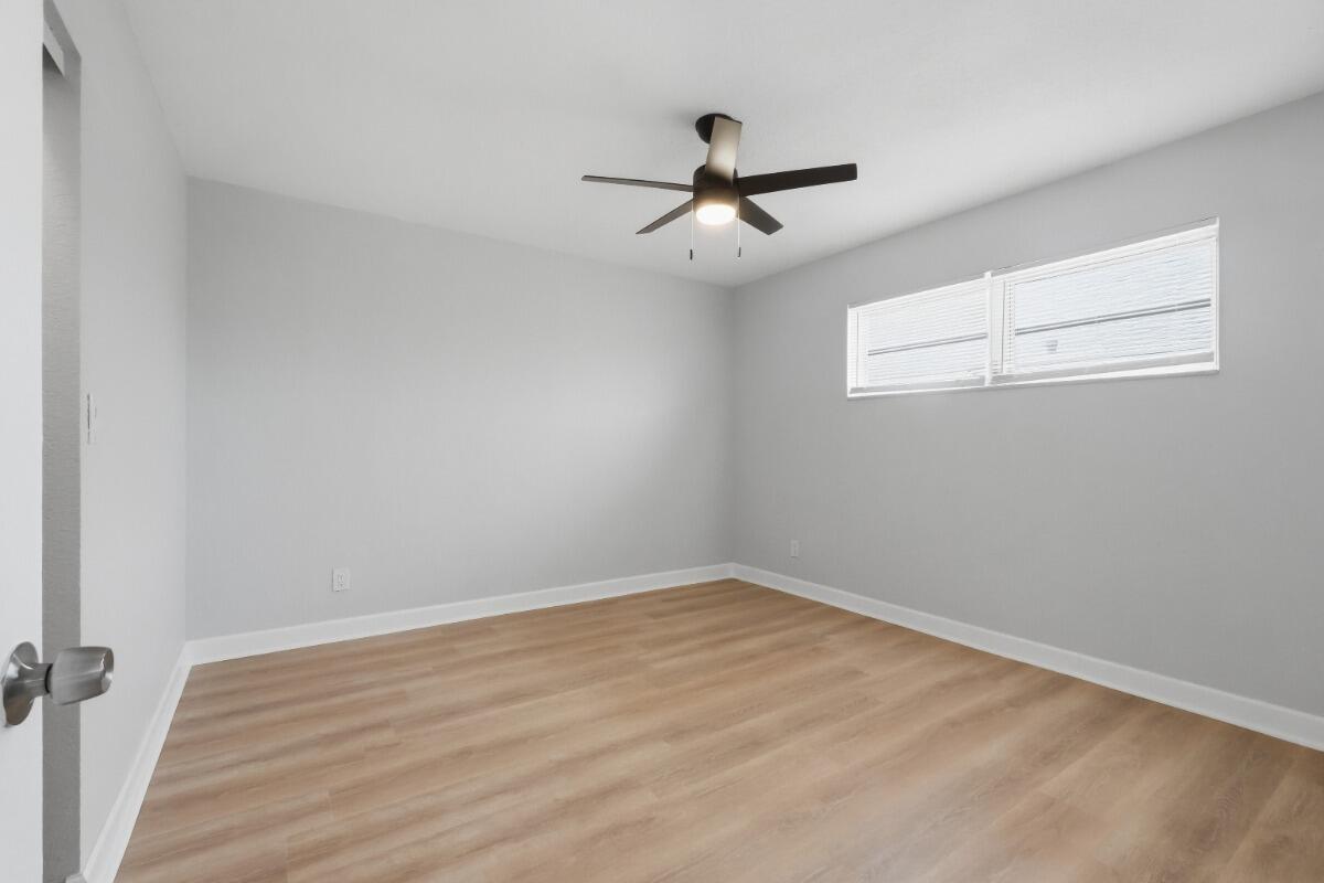 II DELWOOD WEST CONDO - Residential Lease