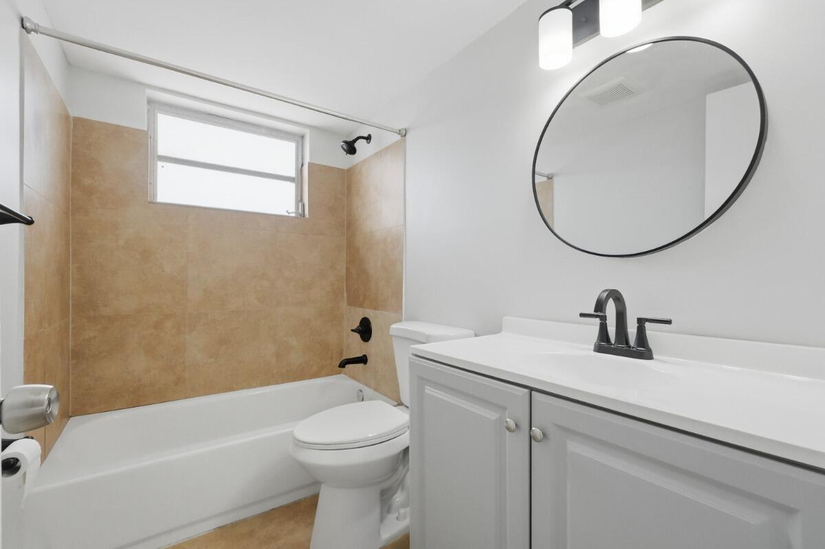 II DELWOOD WEST CONDO - Residential Lease