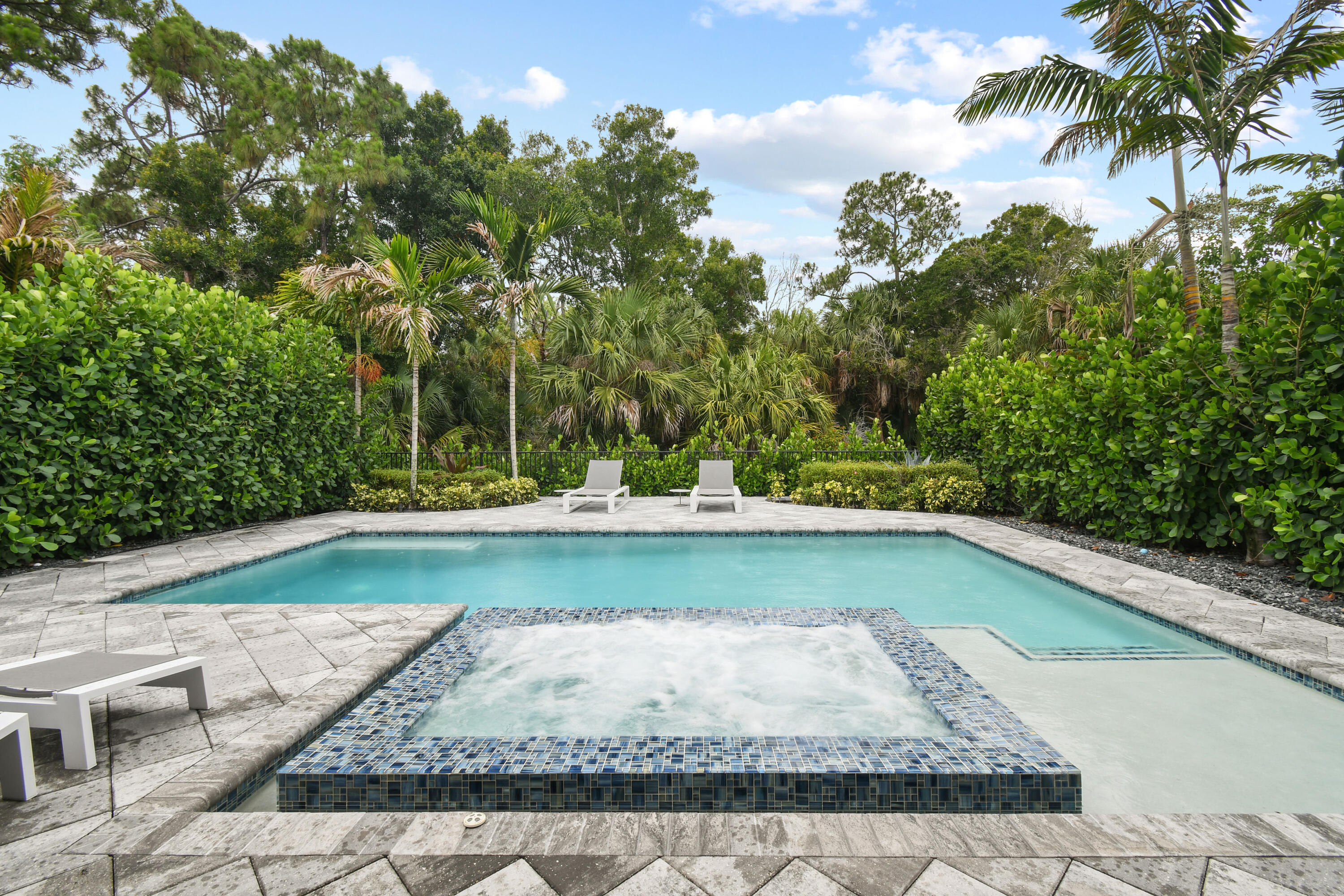 ARTISTRY - Residential