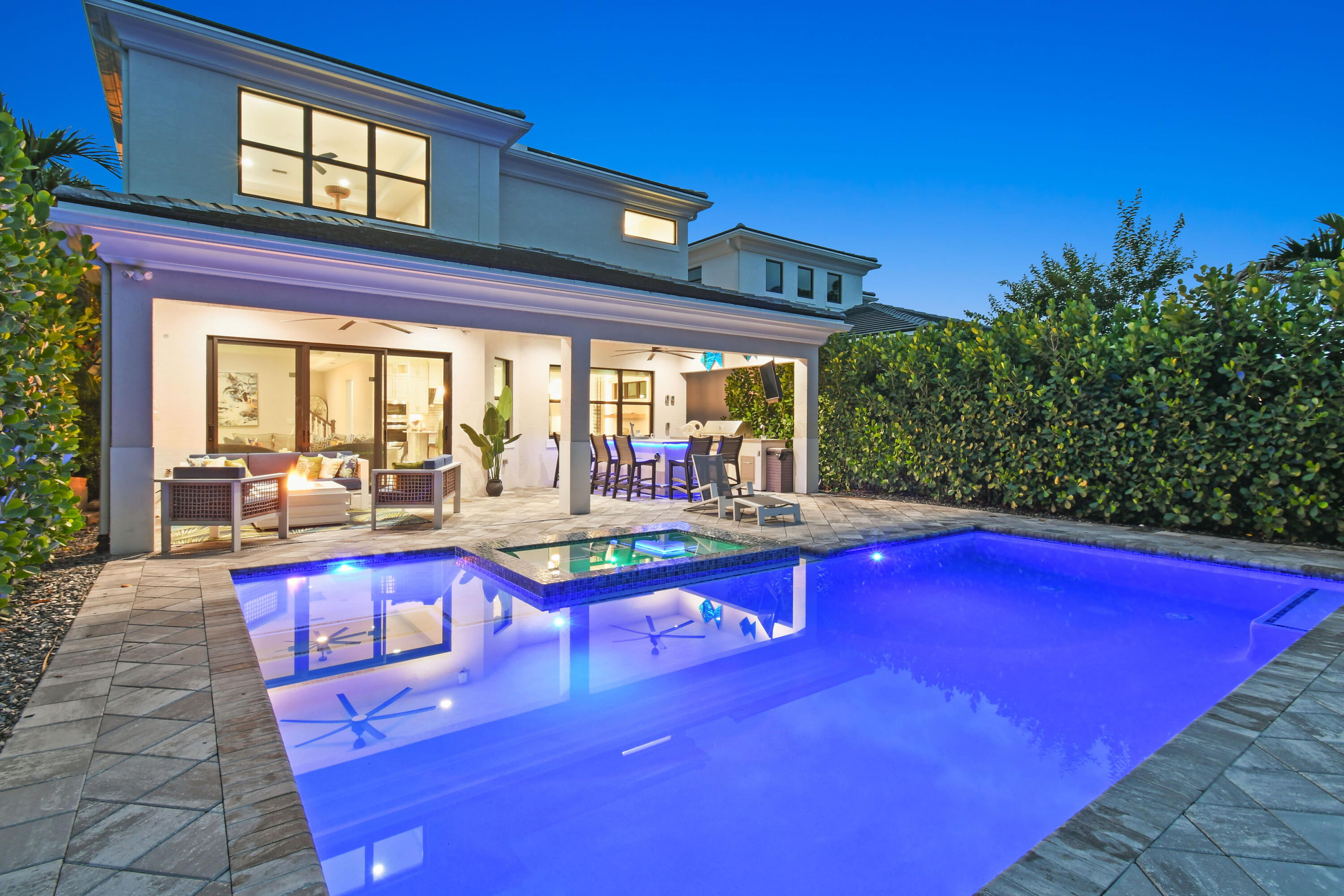 ARTISTRY - Residential