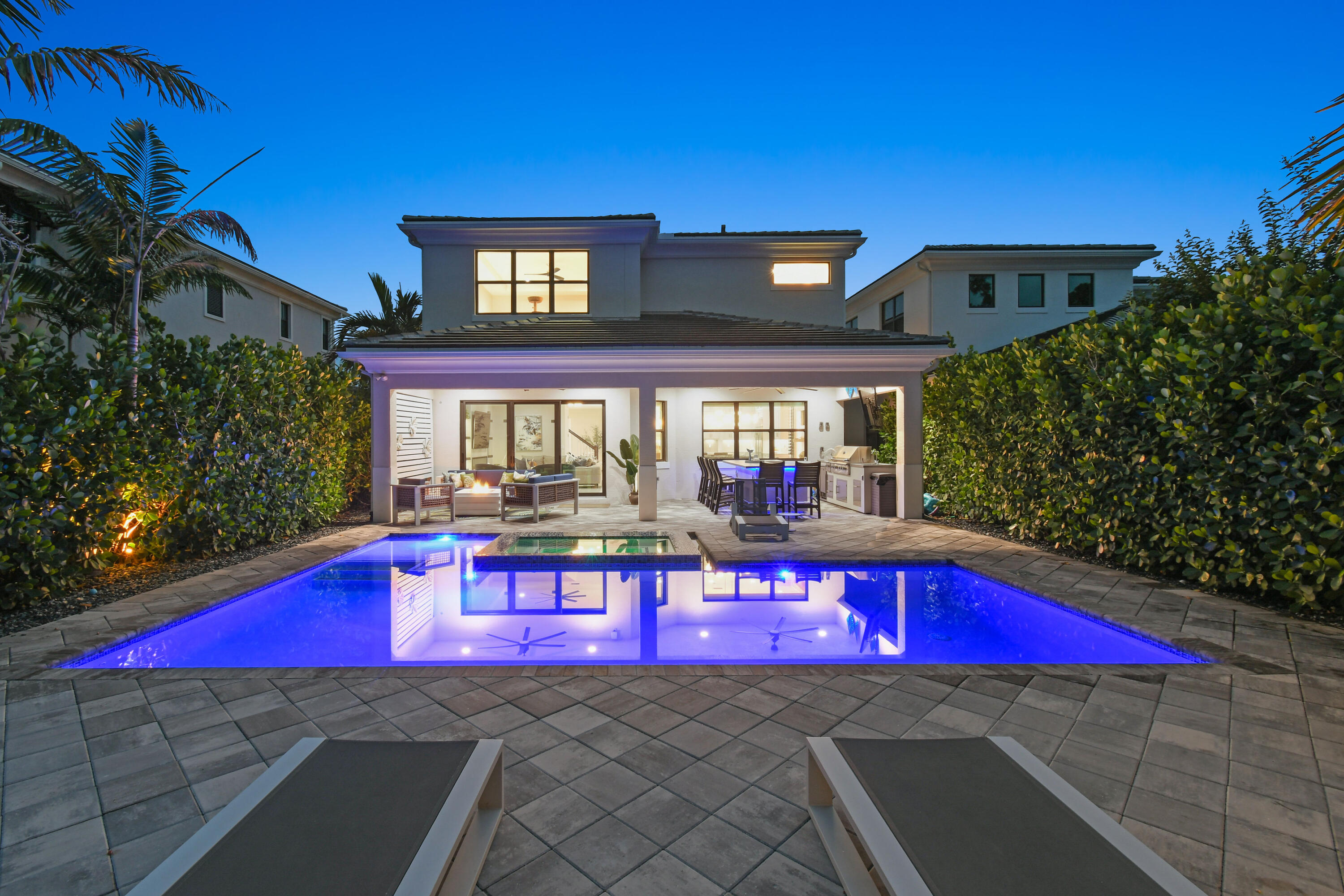ARTISTRY - Residential
