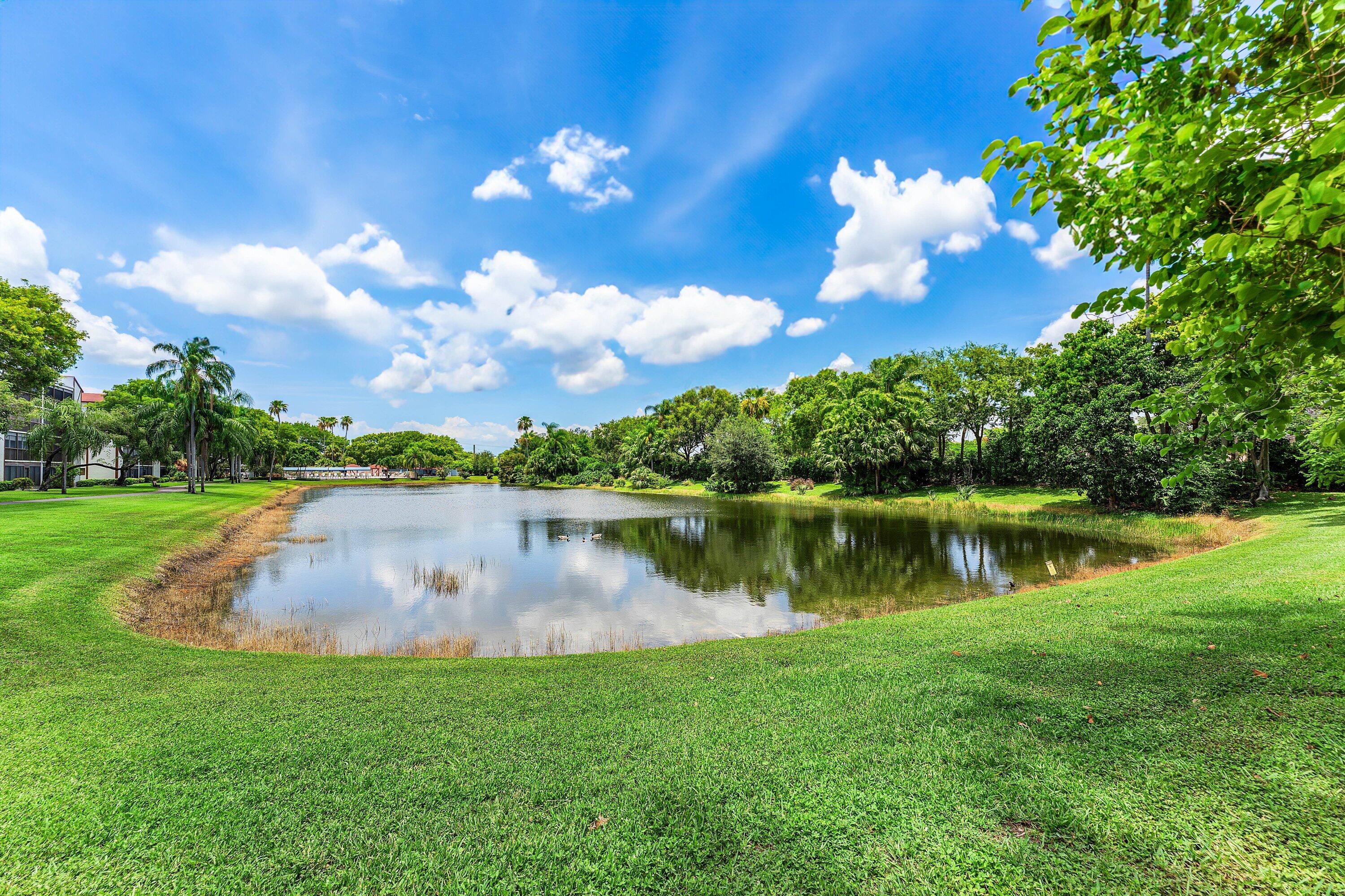 HUNTINGTON LAKES SEC FOUR CONDOS - Residential