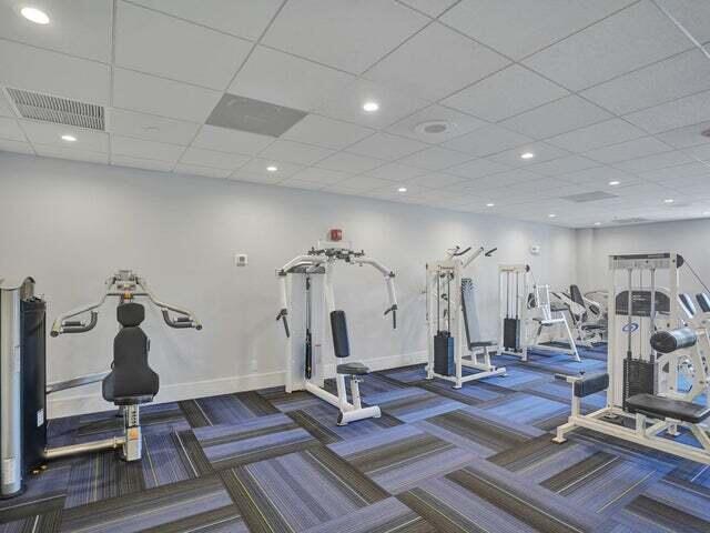 HUNTINGTON LAKES SEC FOUR CONDOS - Residential