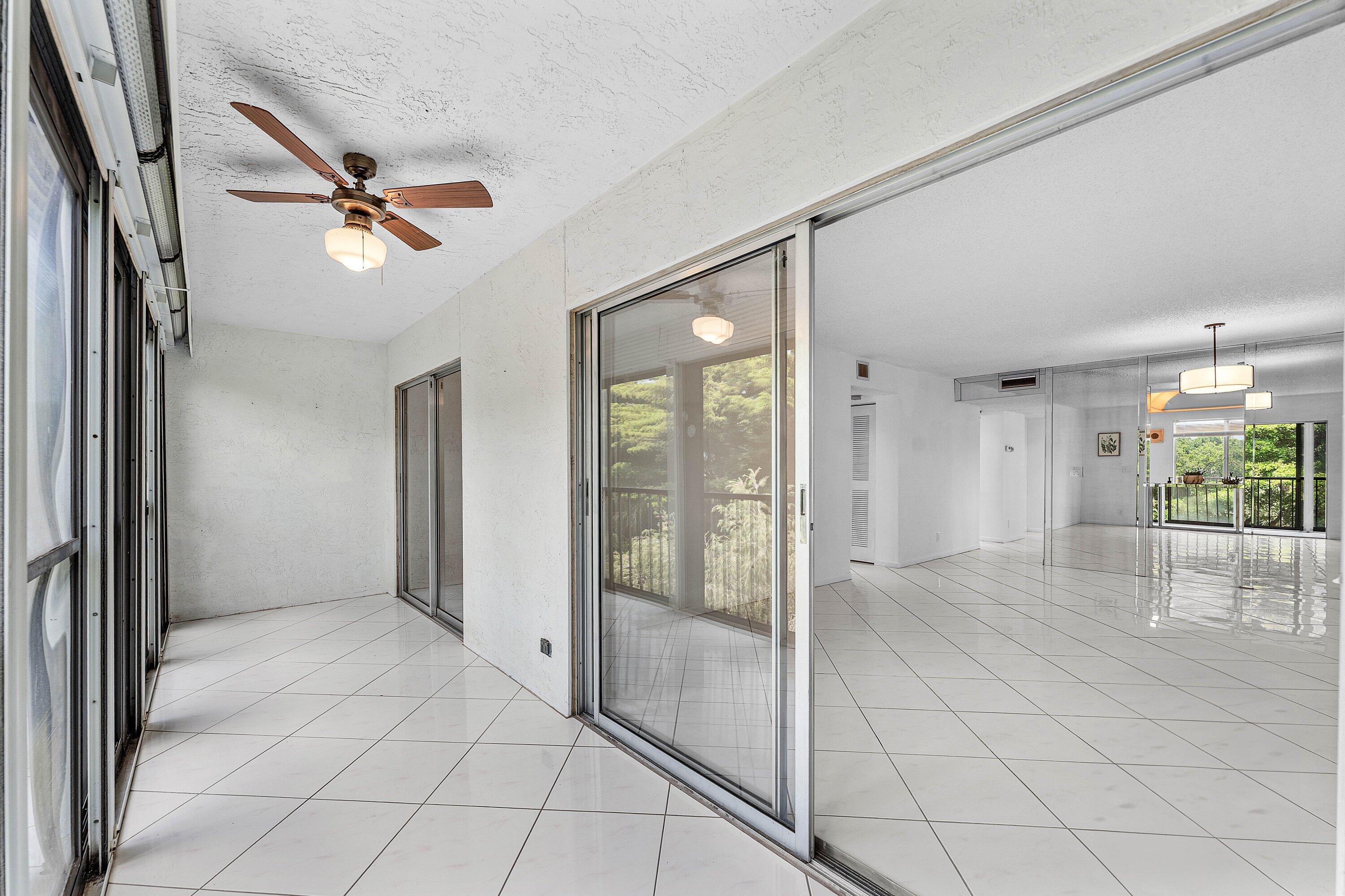 HUNTINGTON LAKES SEC FOUR CONDOS - Residential