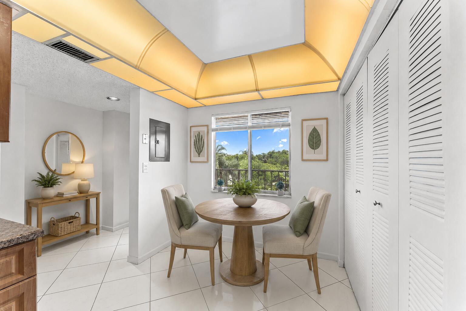 HUNTINGTON LAKES SEC FOUR CONDOS - Residential