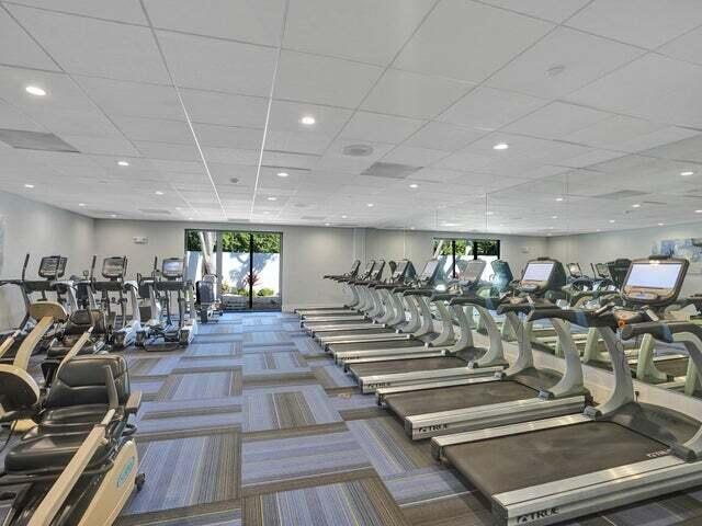 HUNTINGTON LAKES SEC FOUR CONDOS - Residential