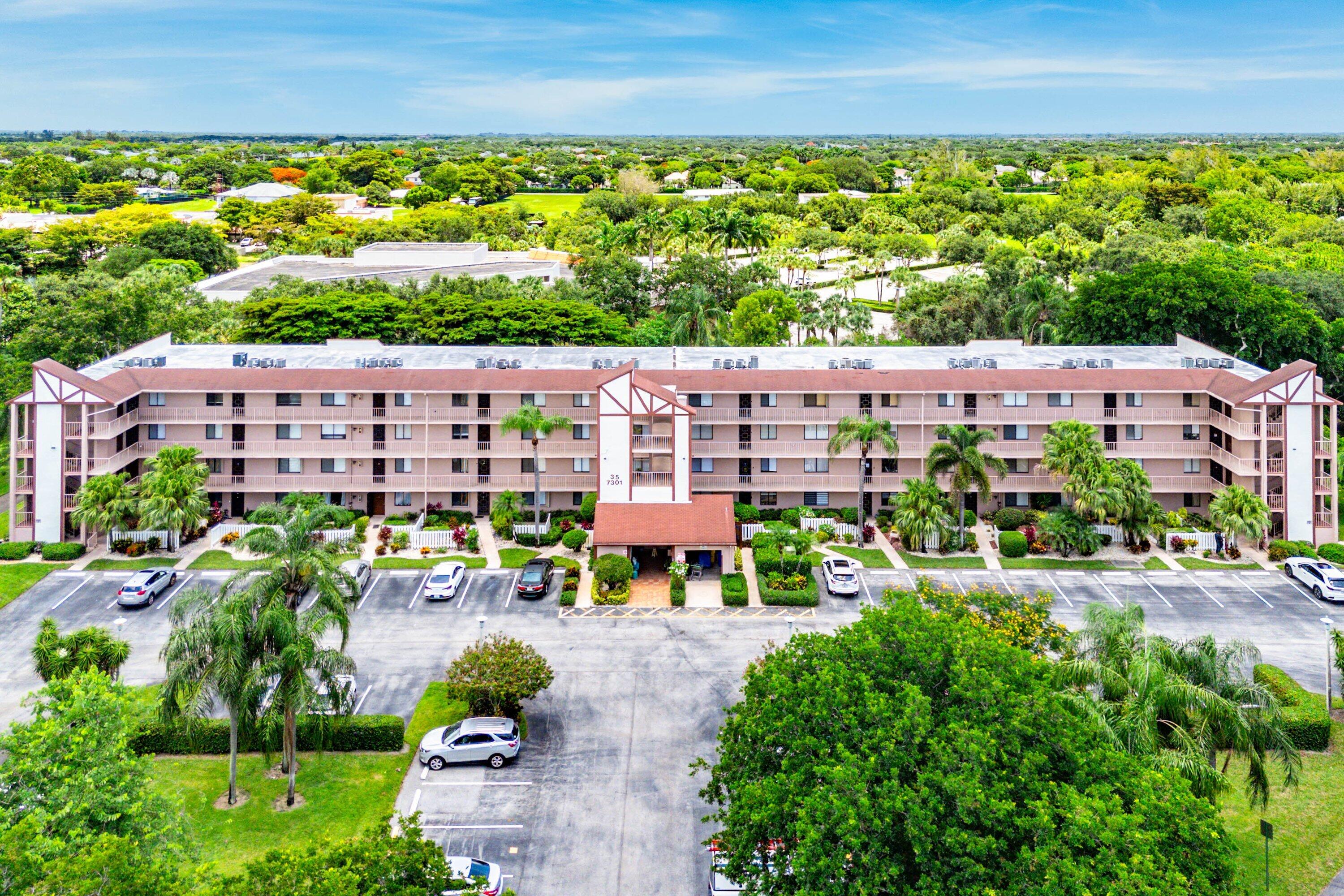 HUNTINGTON LAKES SEC FOUR CONDOS - Residential