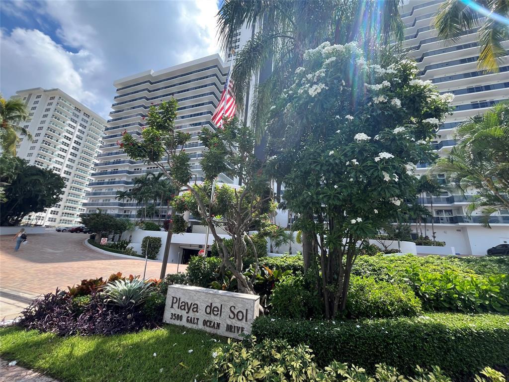 PLAYA DEL SOL CONDO - Residential
