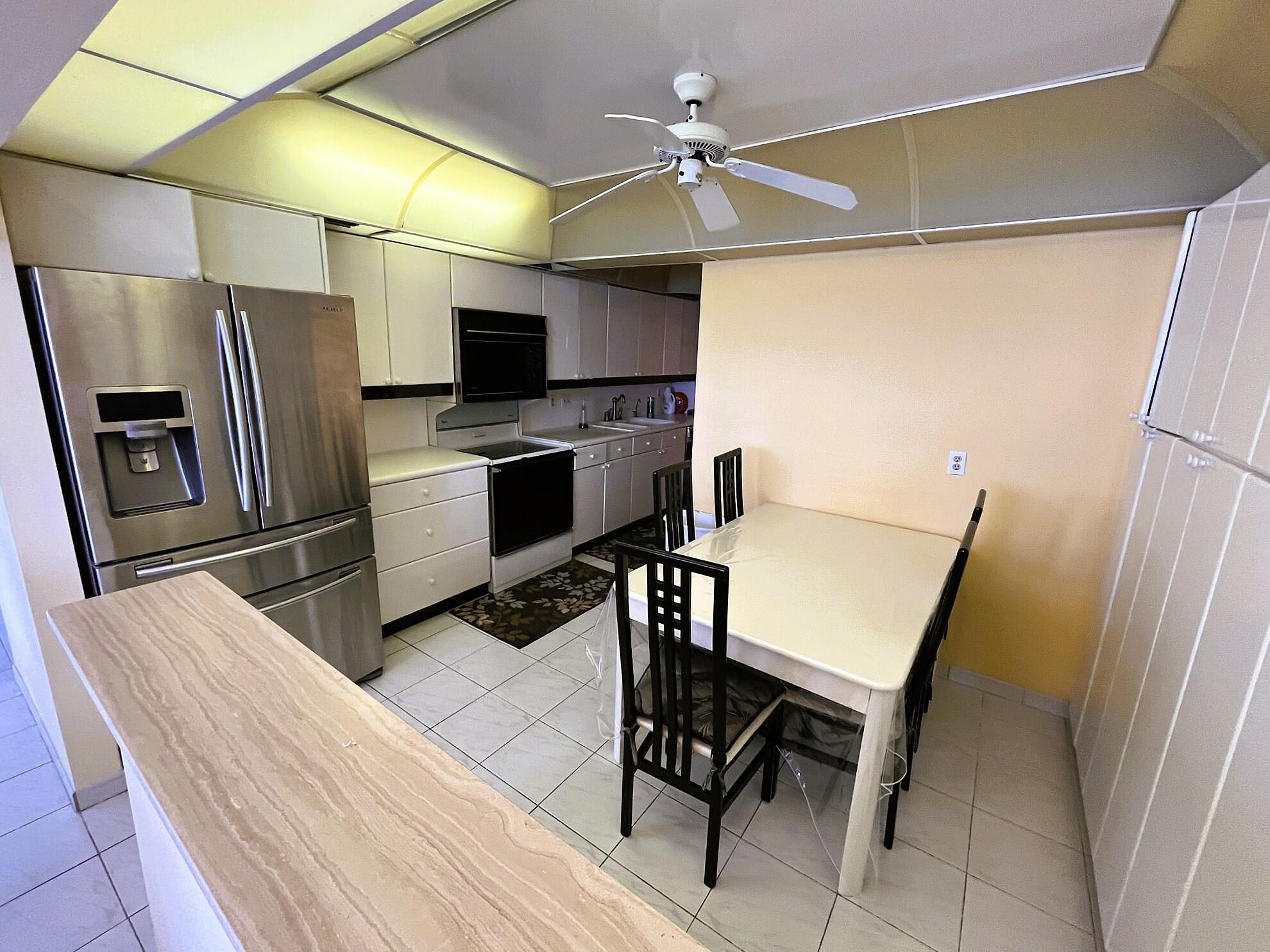 PLAYA DEL SOL CONDO - Residential