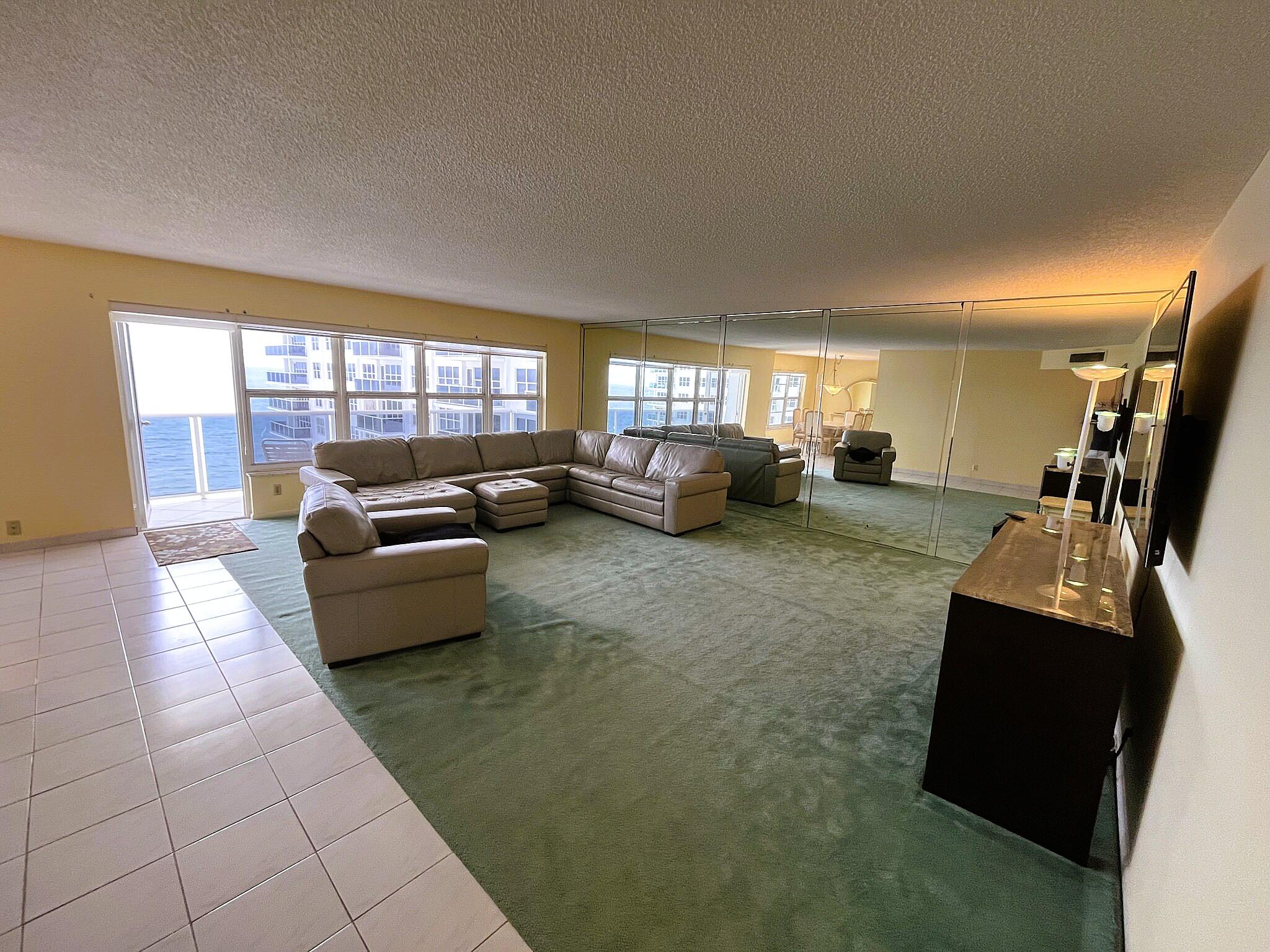 PLAYA DEL SOL CONDO - Residential