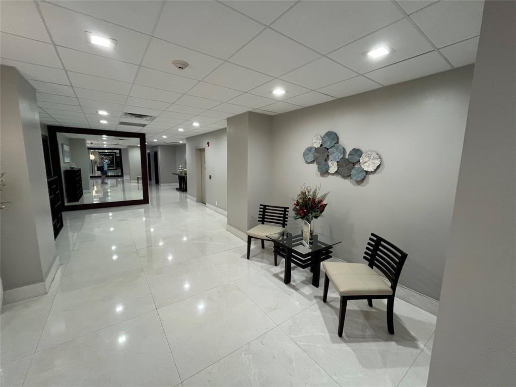 PLAYA DEL SOL CONDO - Residential