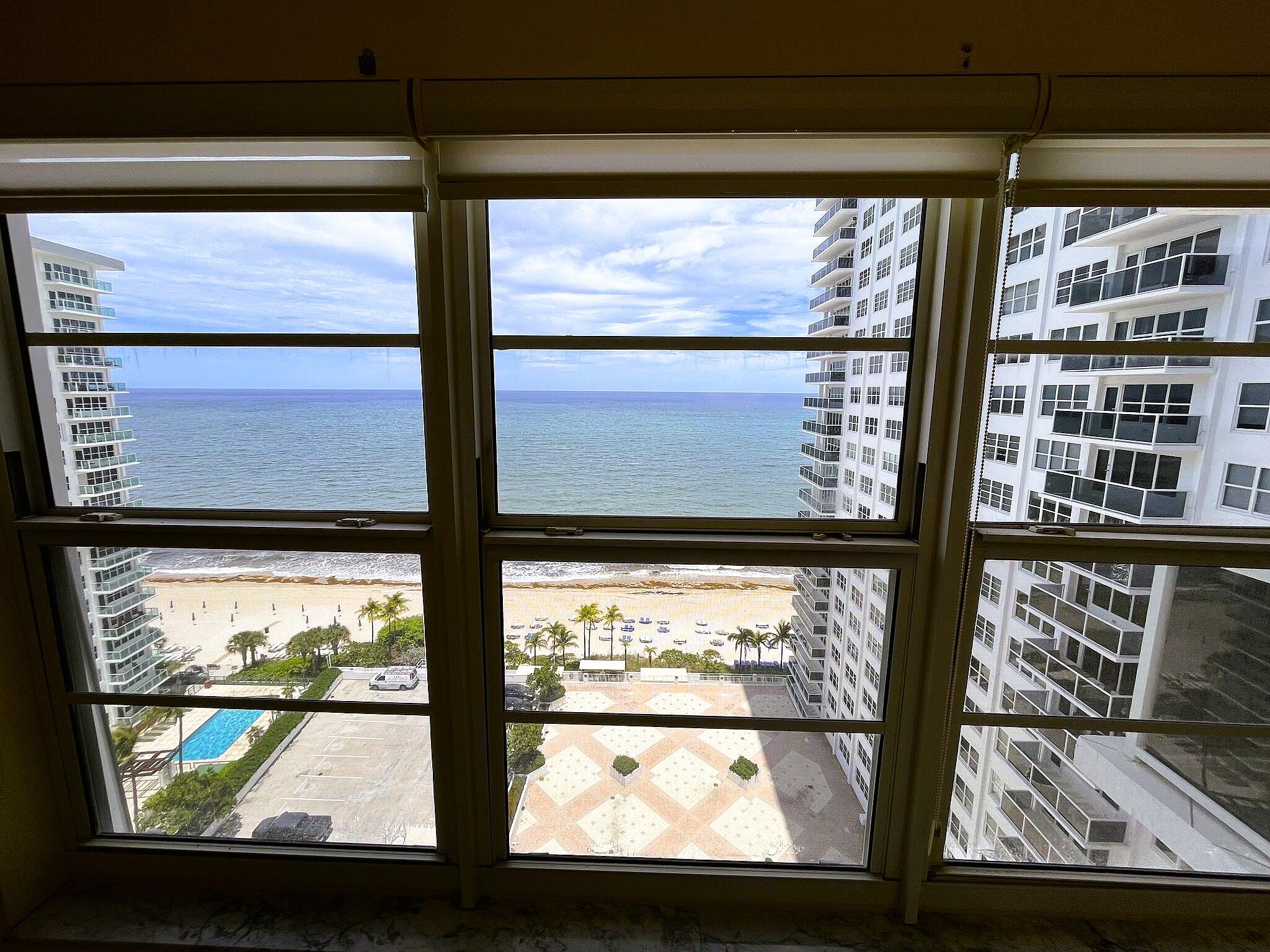 PLAYA DEL SOL CONDO - Residential