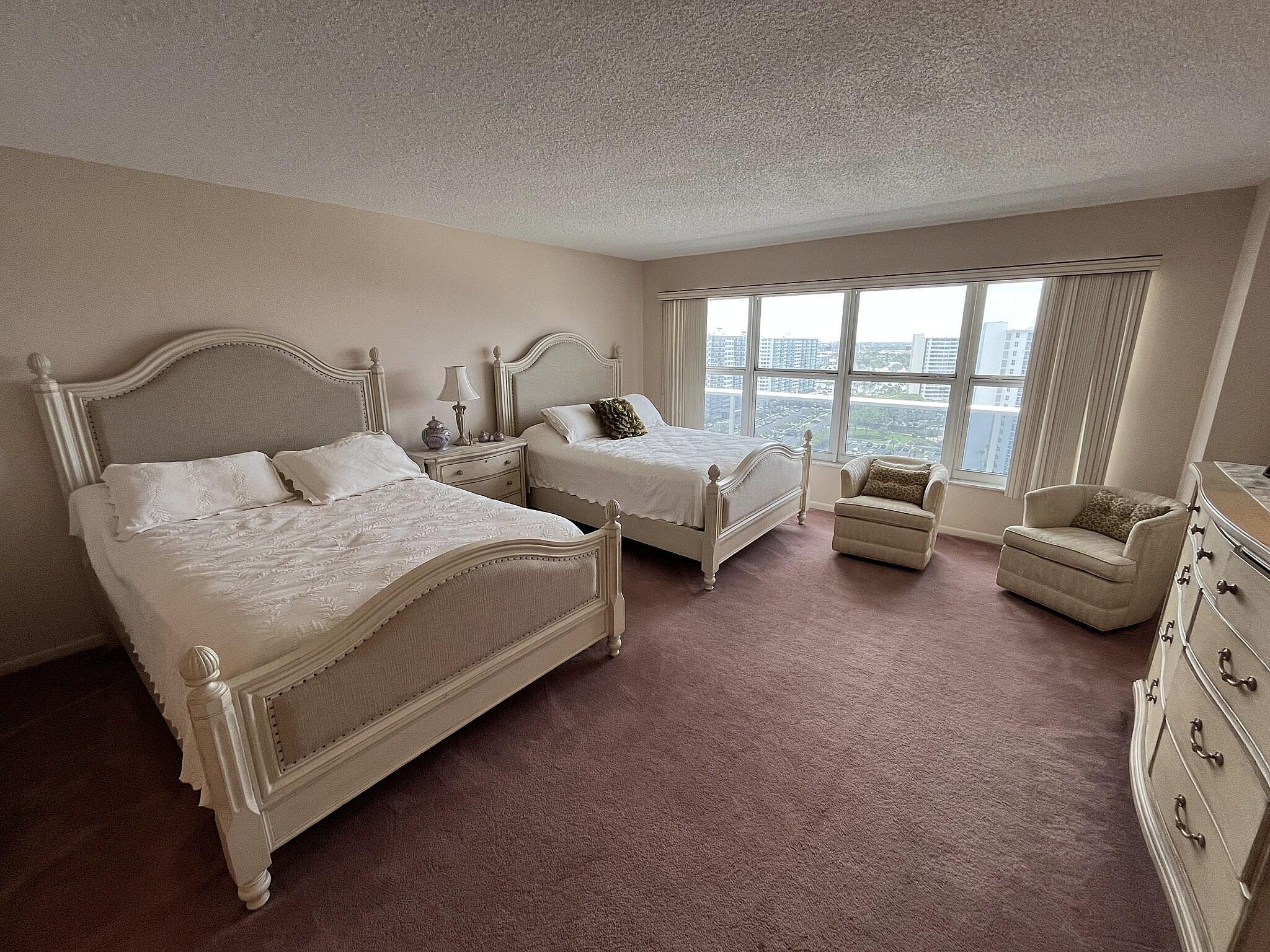PLAYA DEL SOL CONDO - Residential