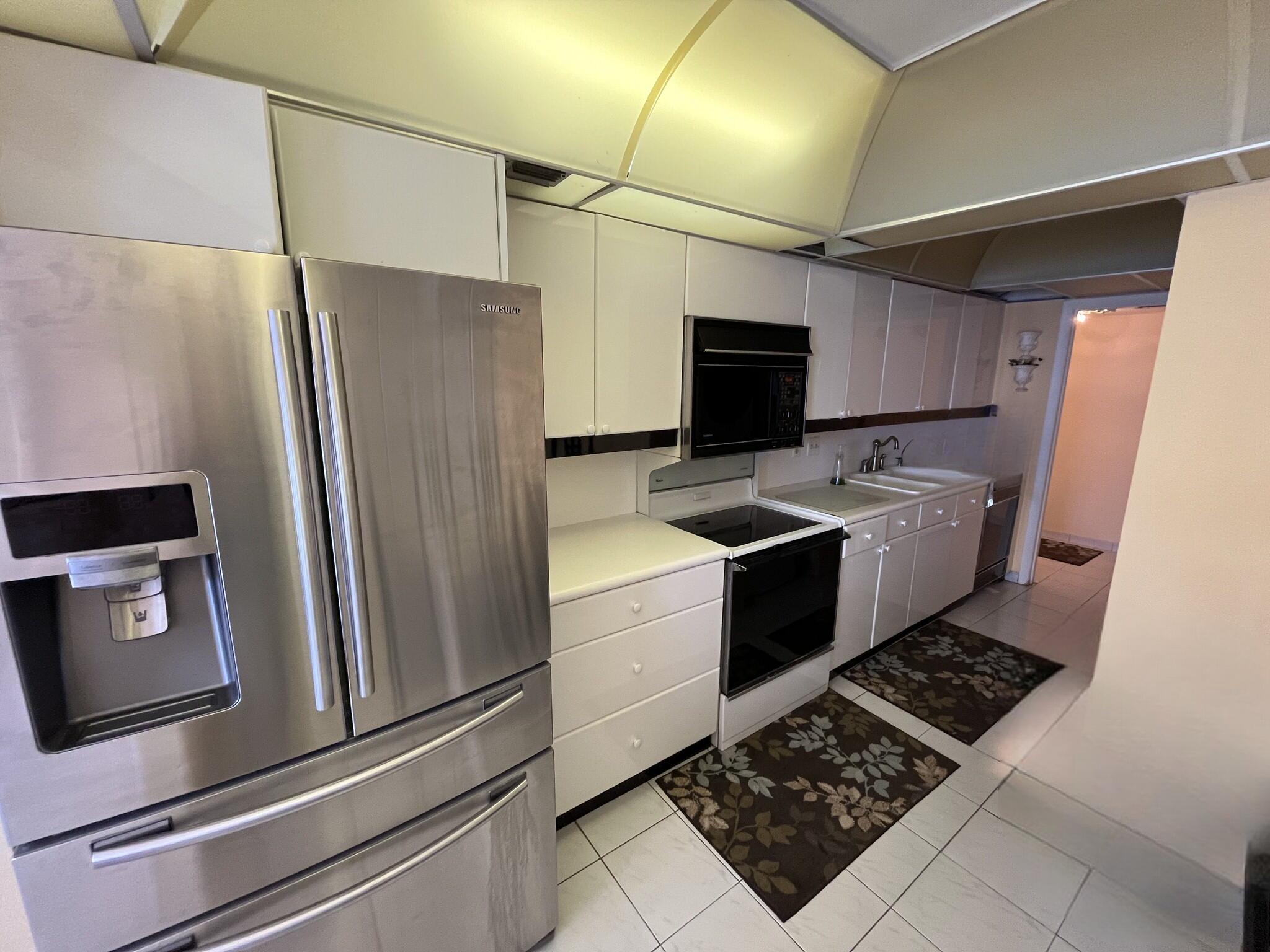 PLAYA DEL SOL CONDO - Residential