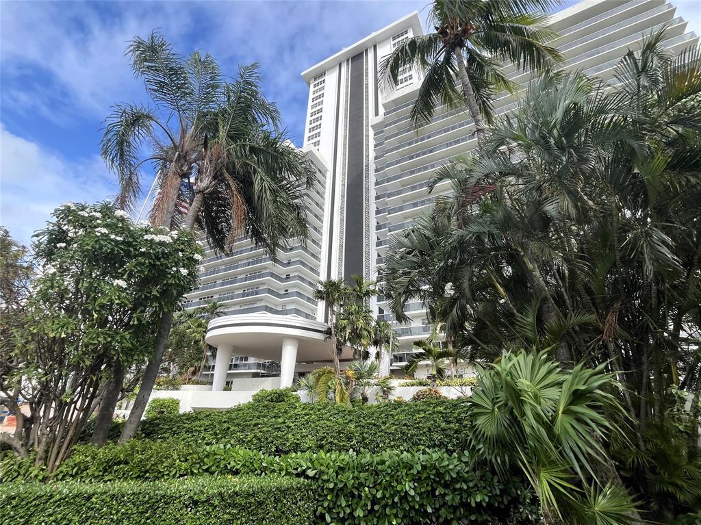 PLAYA DEL SOL CONDO - Residential