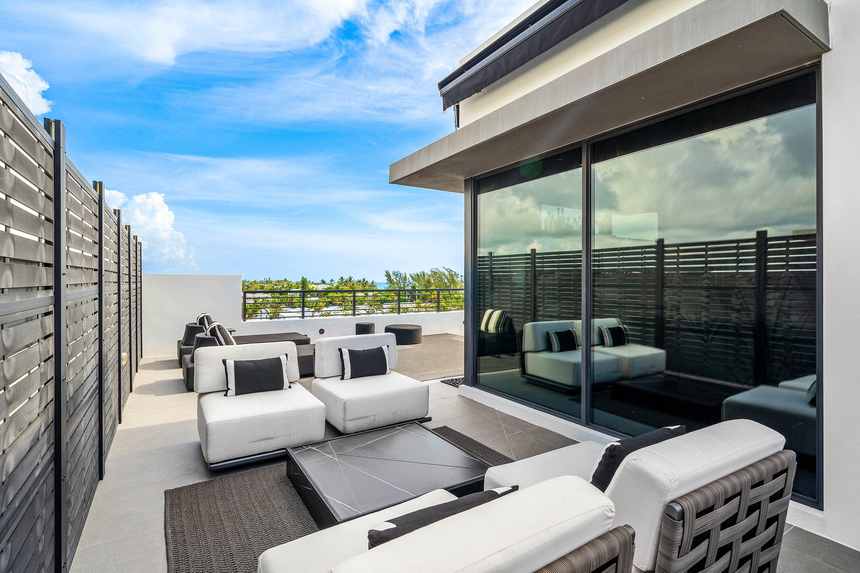 GULF STREAM VIEWS - Residential