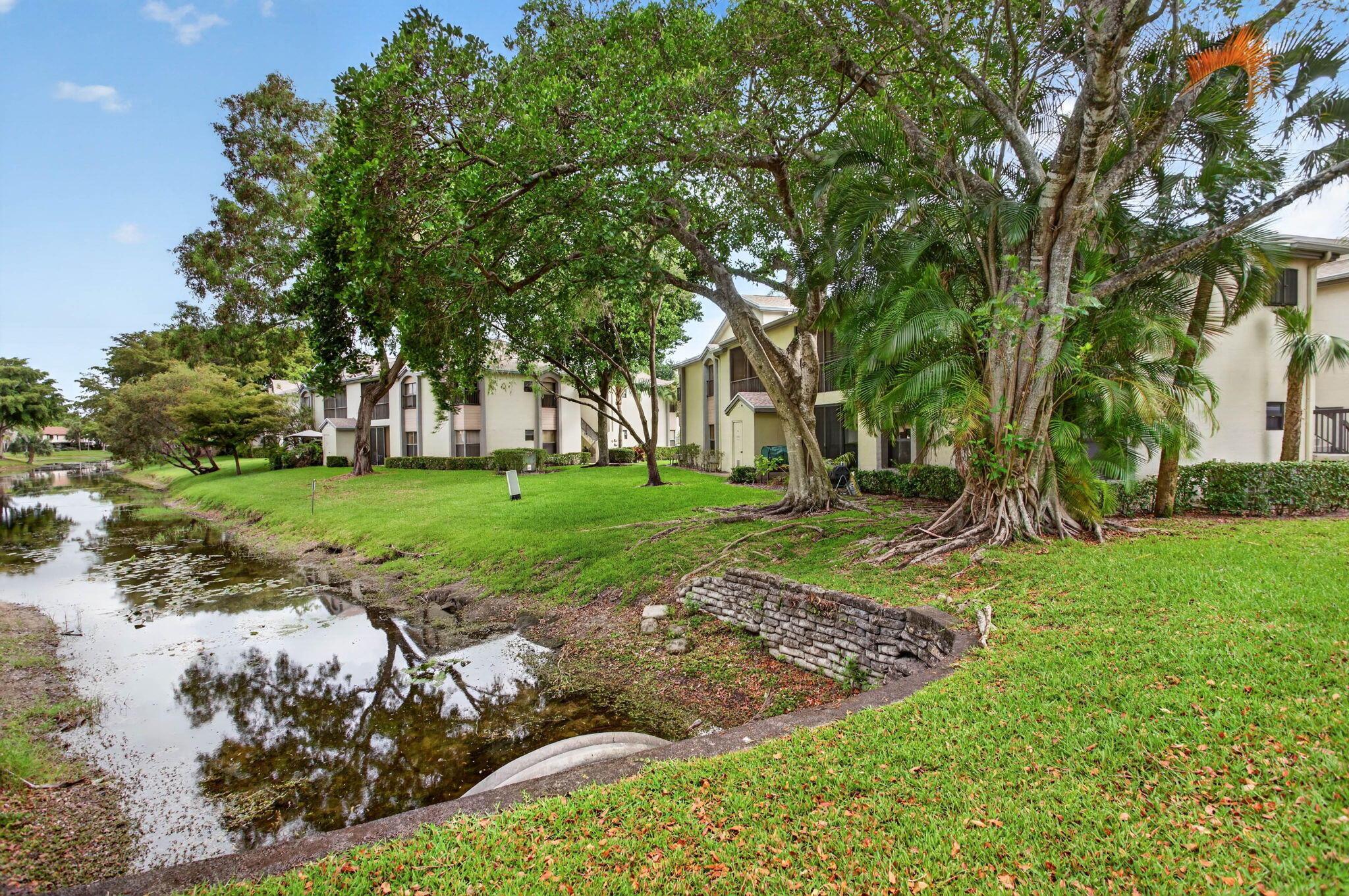 BAYWOOD VILLAGE III-B CONDO - Residential Lease