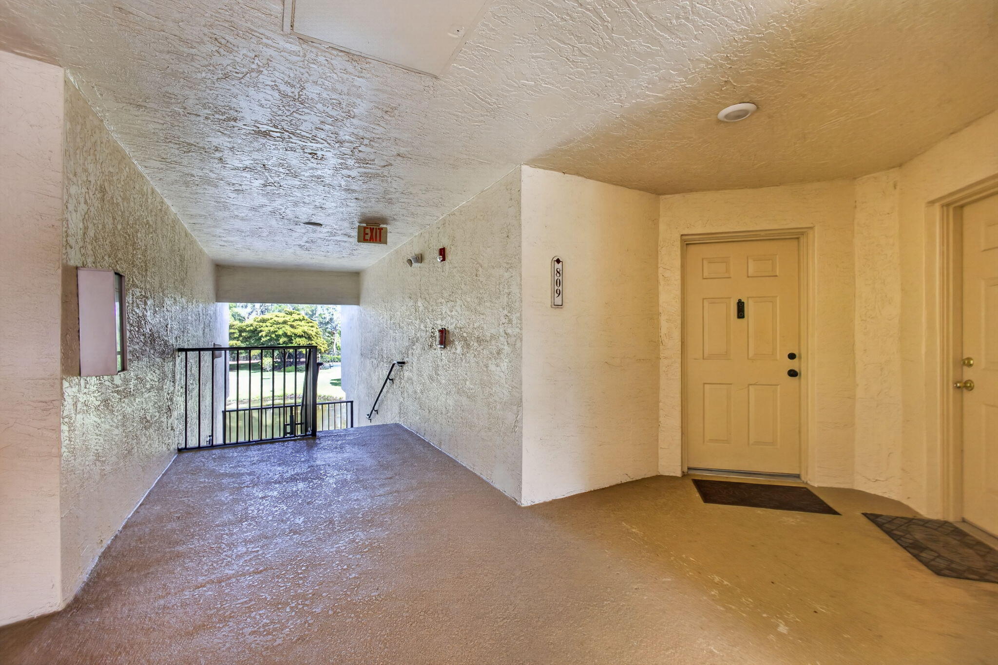 GRAND VIEW AT CRESTWOOD CONDO - Residential