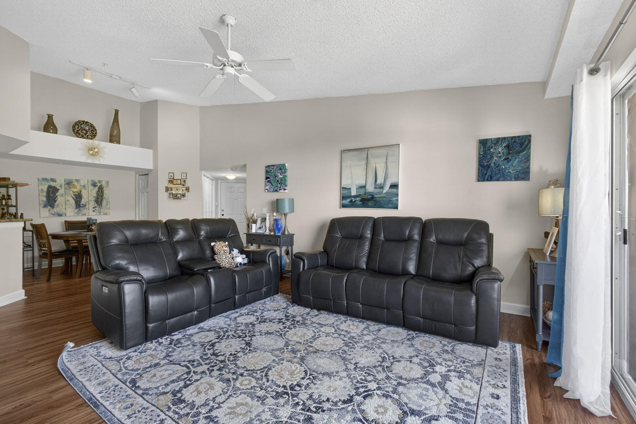GRAND VIEW AT CRESTWOOD CONDO - Residential