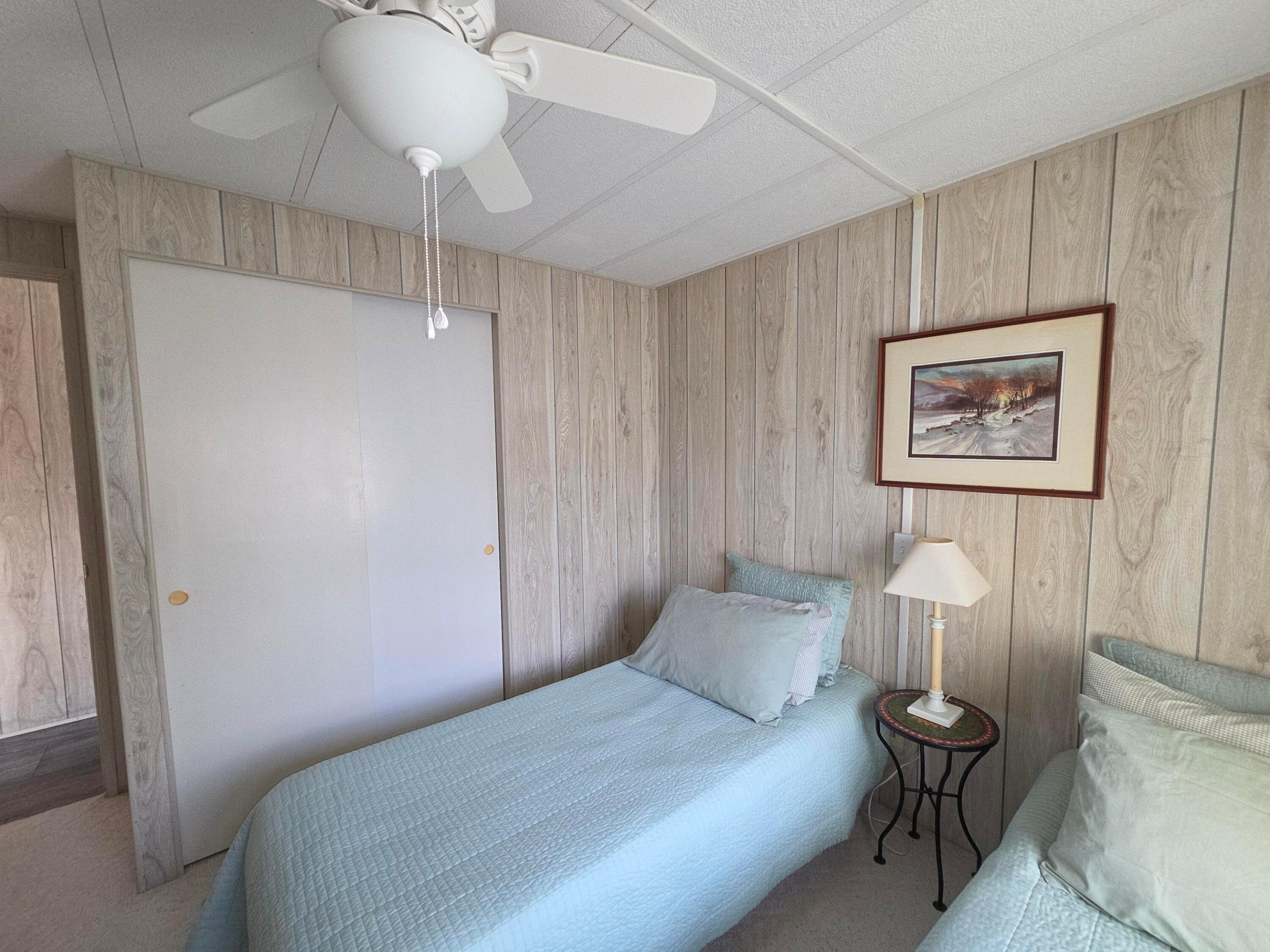 HAMMOCK MOBILE HOME EST - Residential