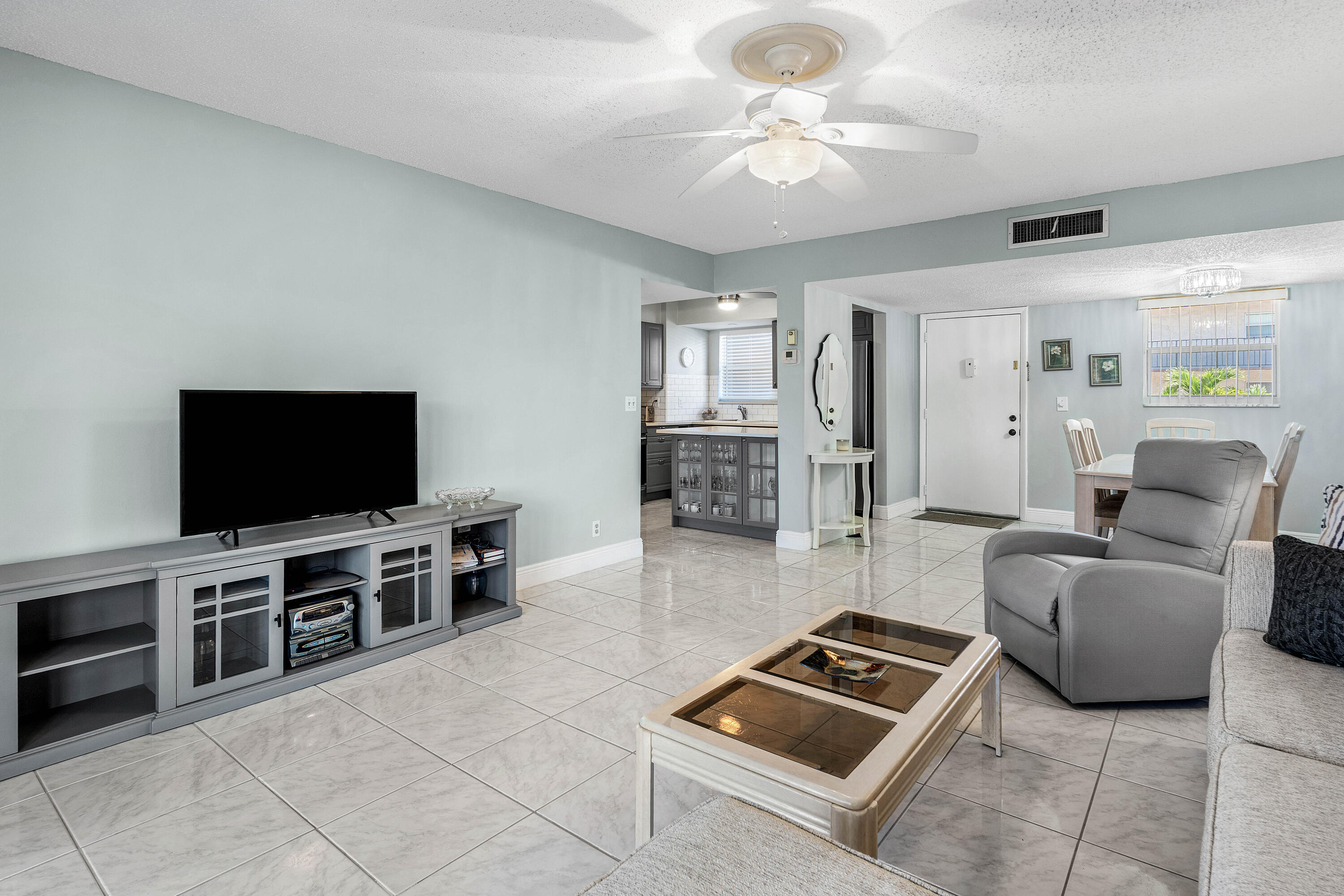 LAKESIDE VILLAGE CONDO 8 - Residential
