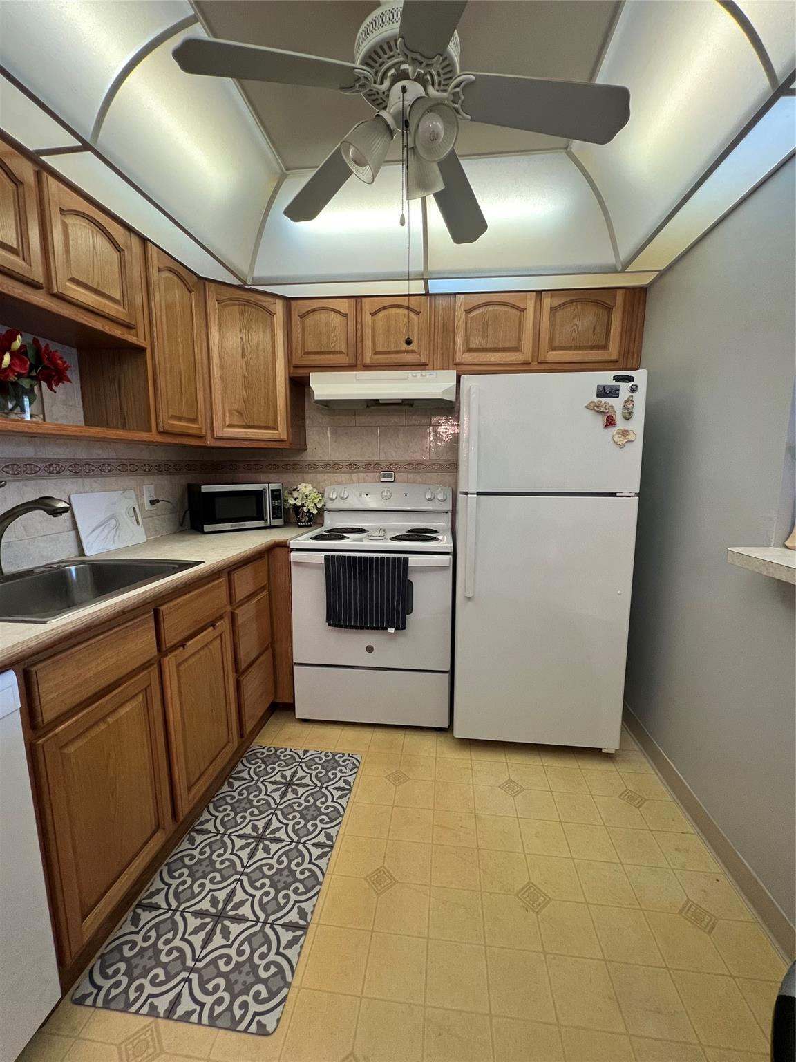 Regal Palms - Residential