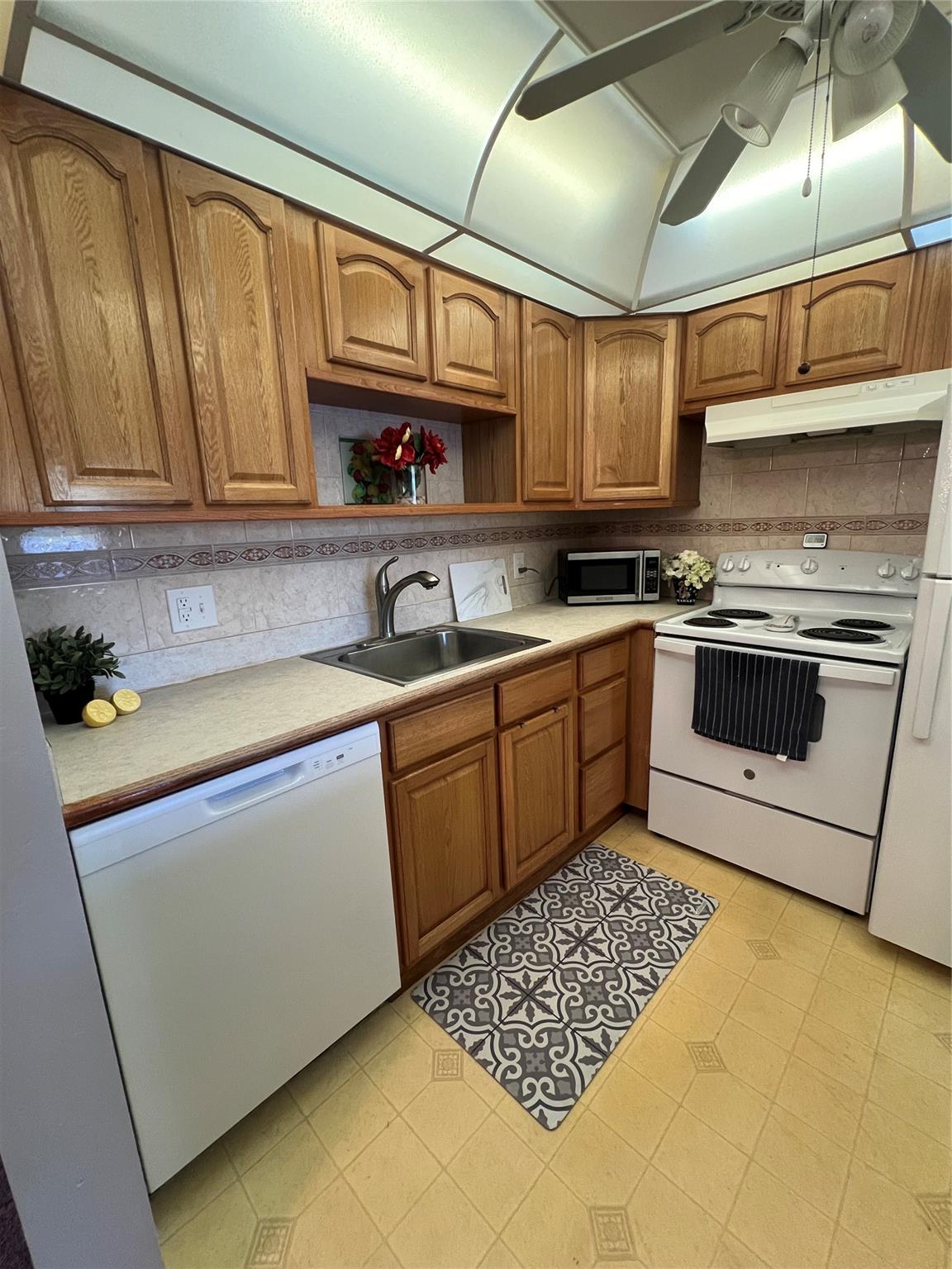 Regal Palms - Residential