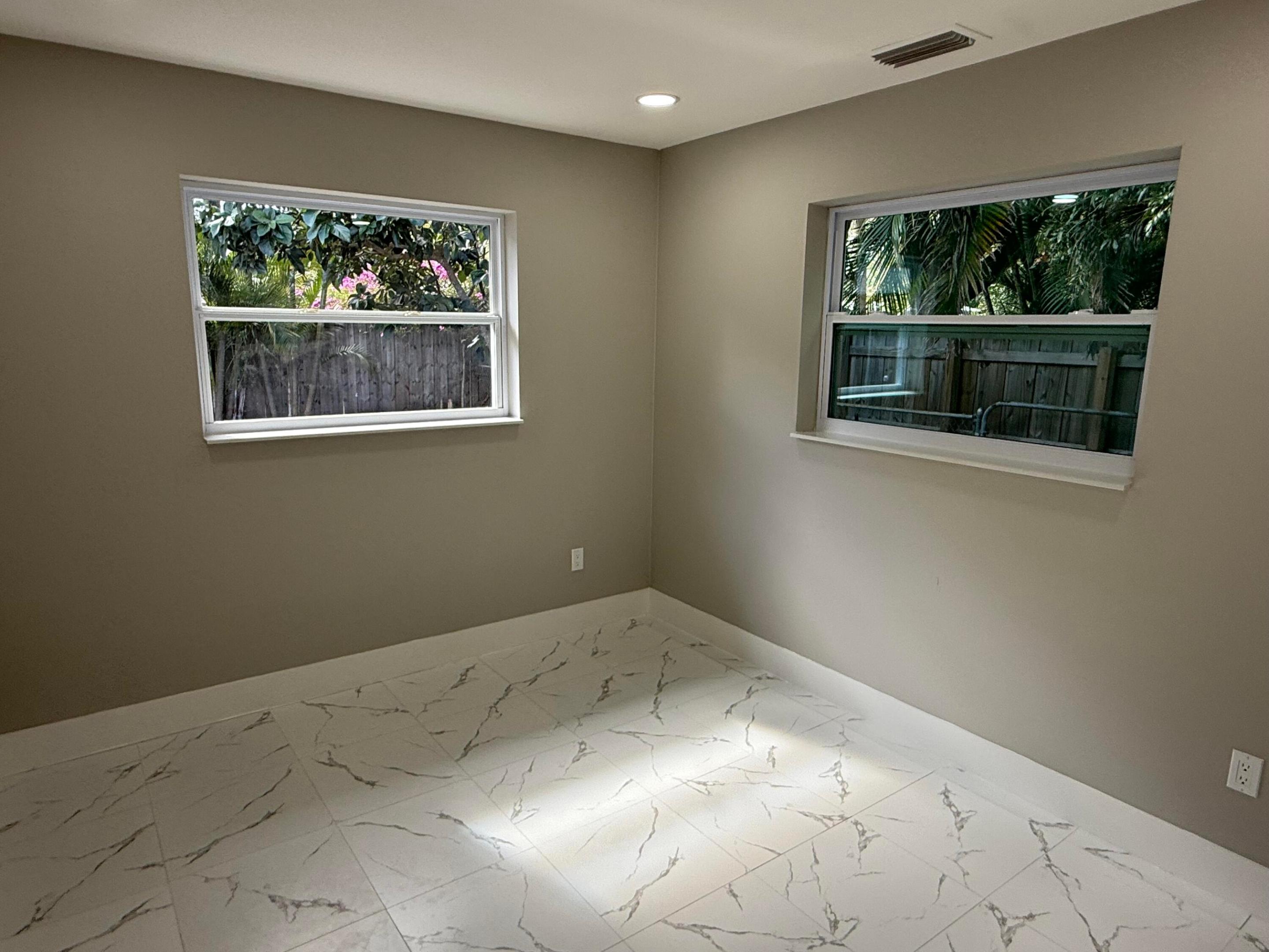 RIVER POINT - Residential