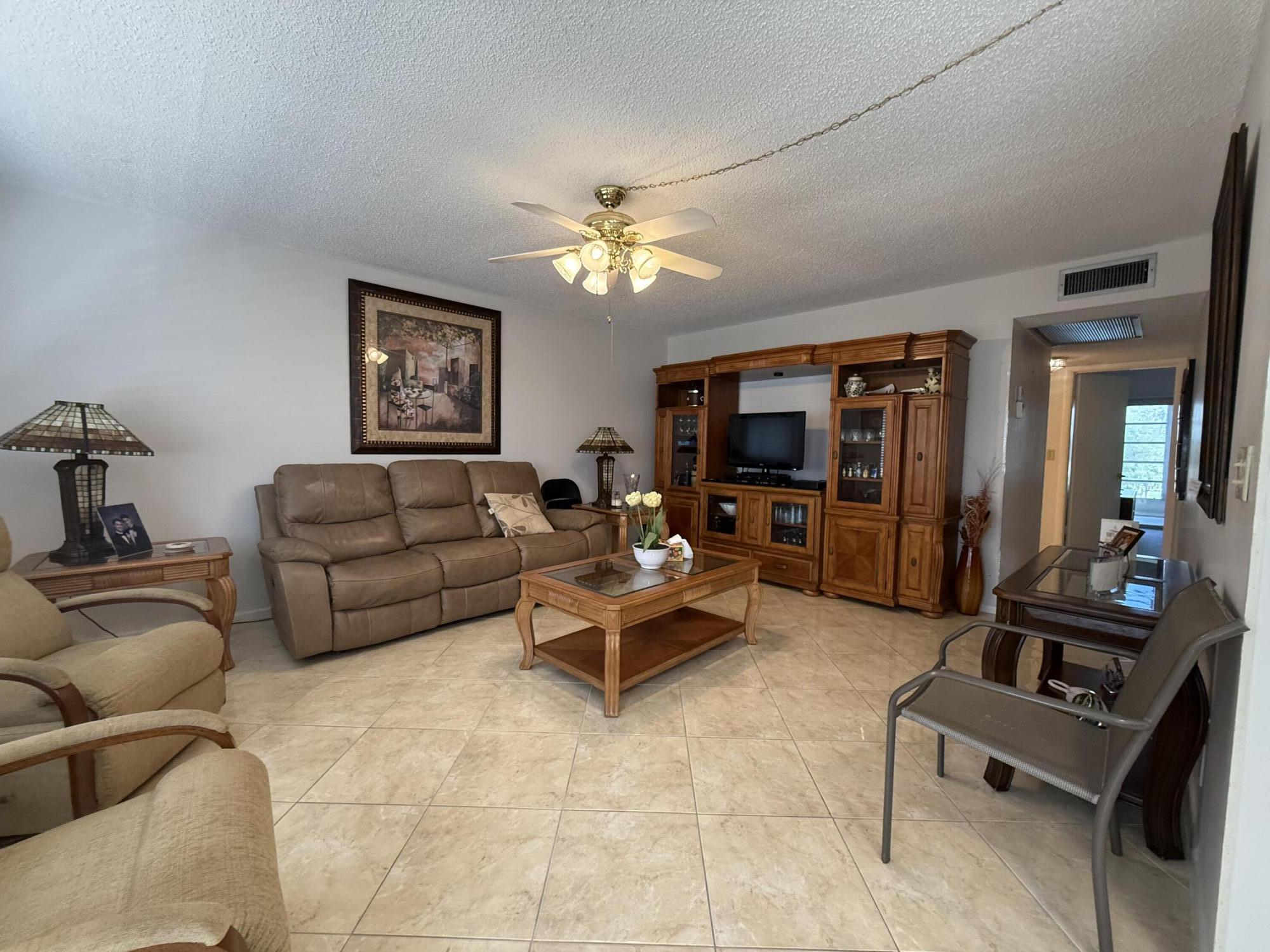 FARNHAM O CONDO - Residential