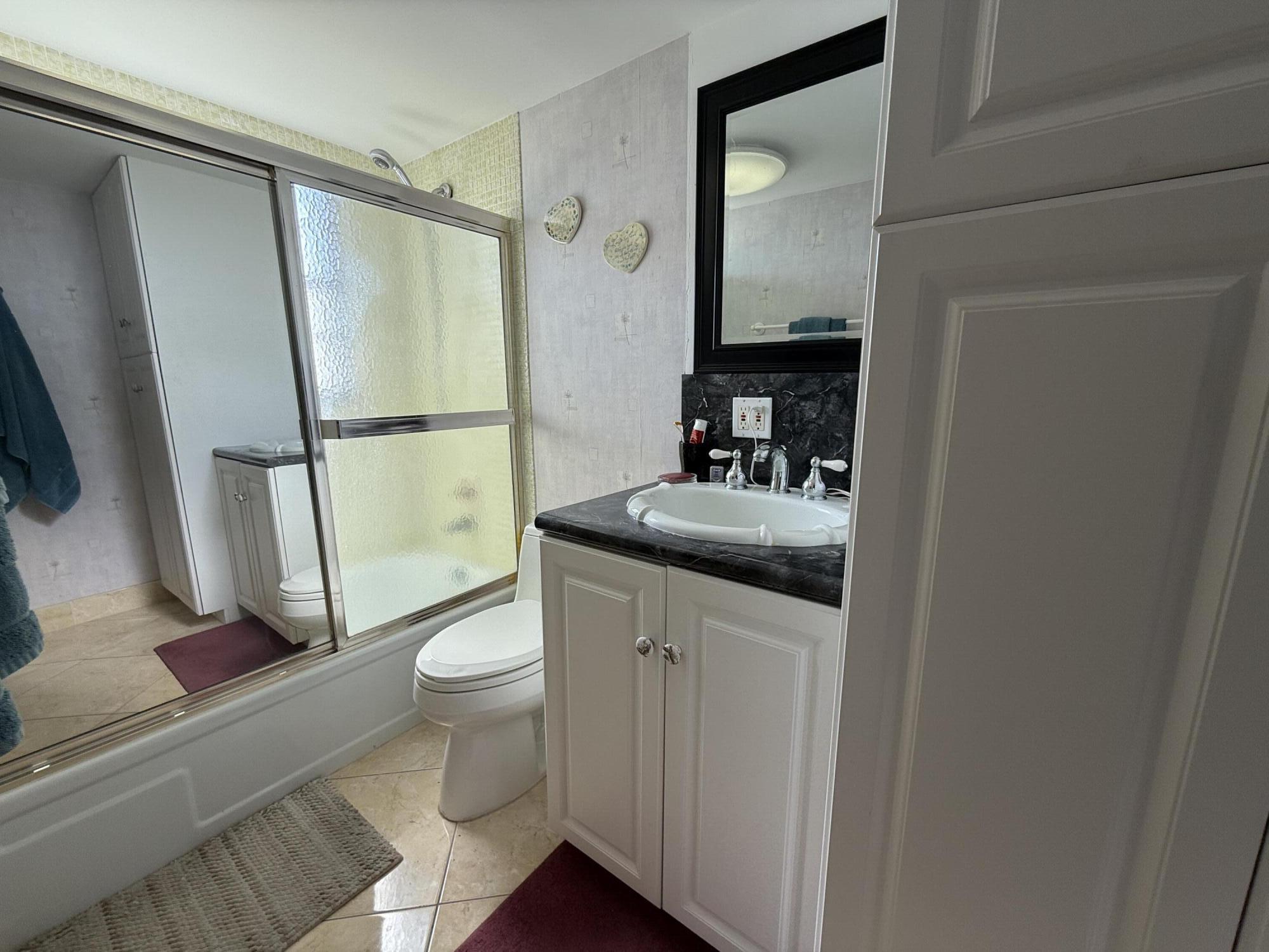 FARNHAM O CONDO - Residential