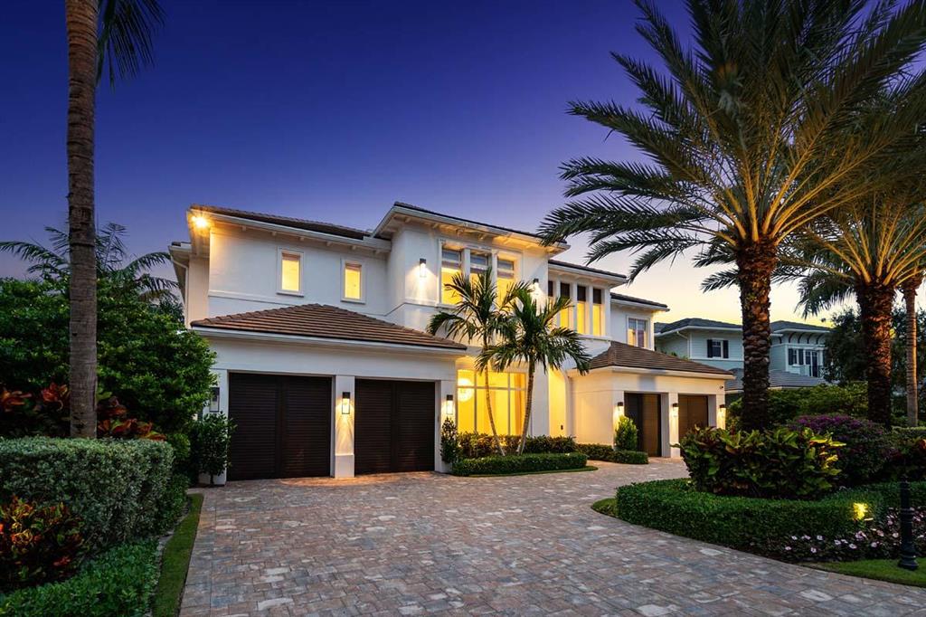 ROYAL PALM YACHT & COUNTRY CLUB - Residential