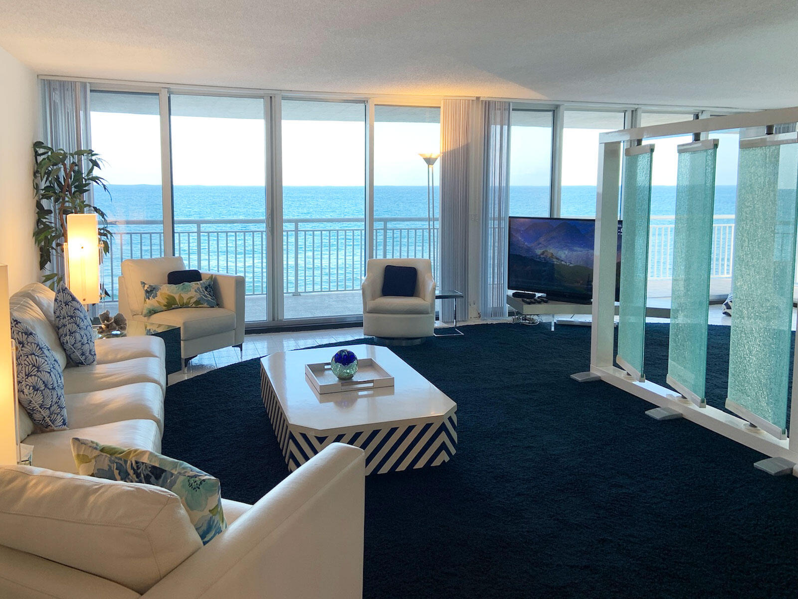 BARCLAY CONDO - Residential Lease