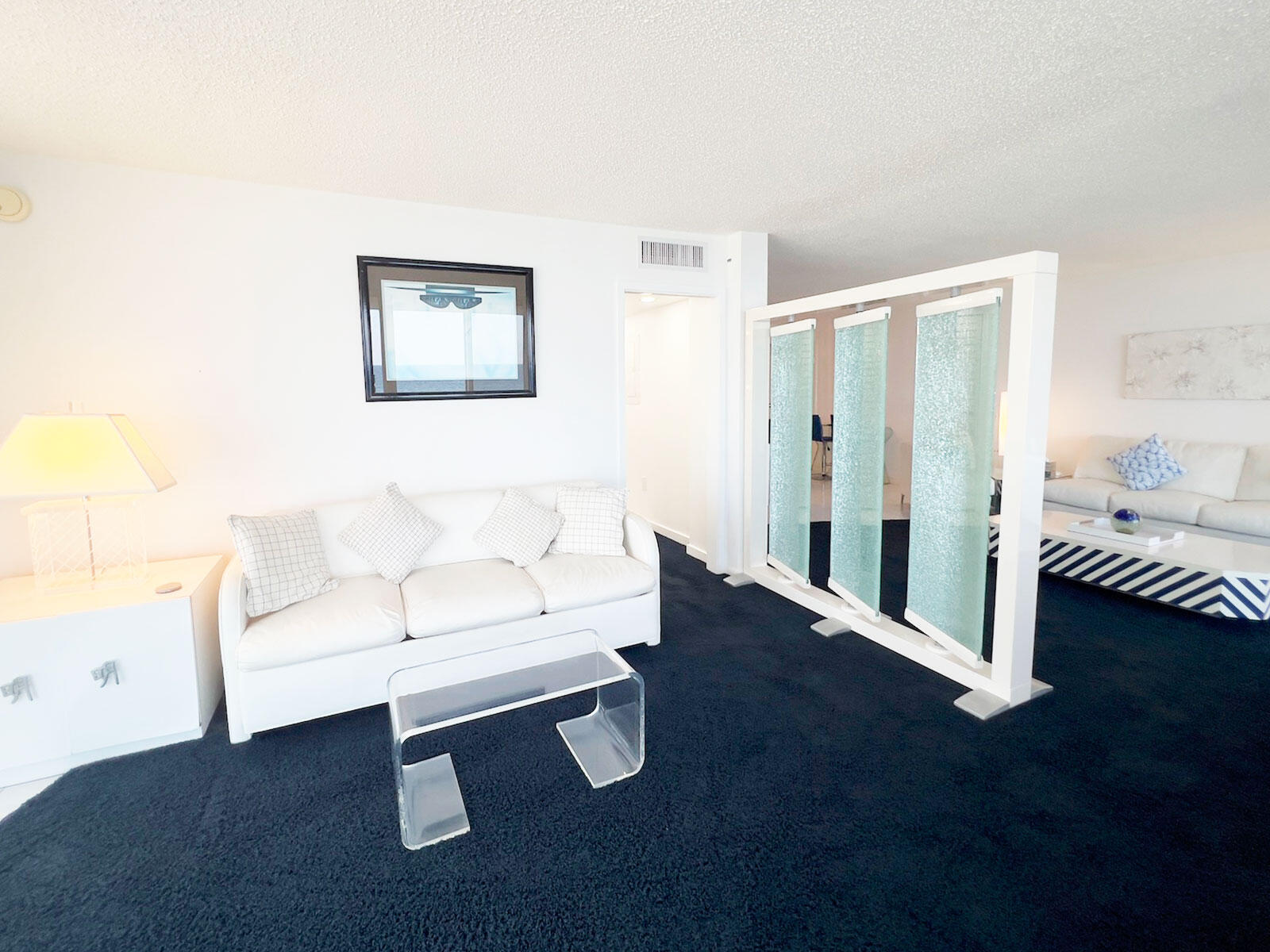 BARCLAY CONDO - Residential Lease