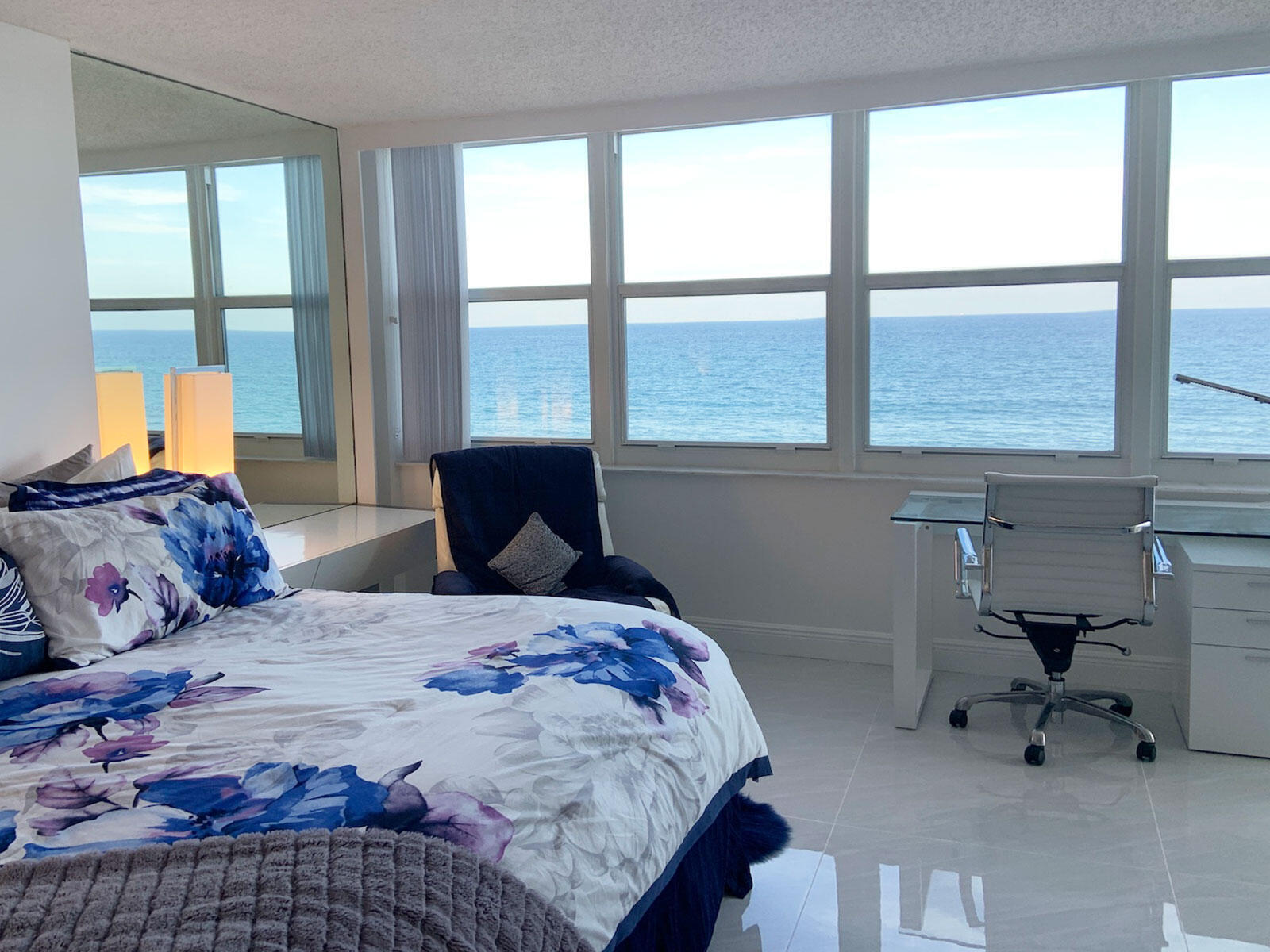 BARCLAY CONDO - Residential Lease