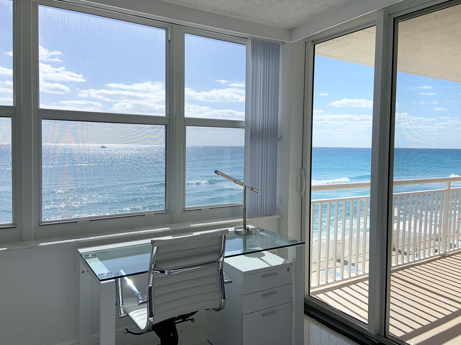 BARCLAY CONDO - Residential Lease