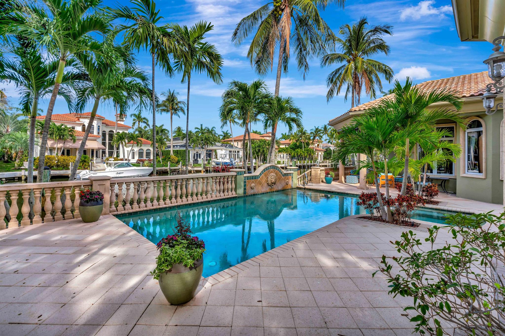 HARBOUR ISLES - Residential