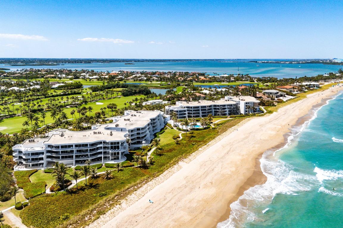 SAILFISH POINT - Residential