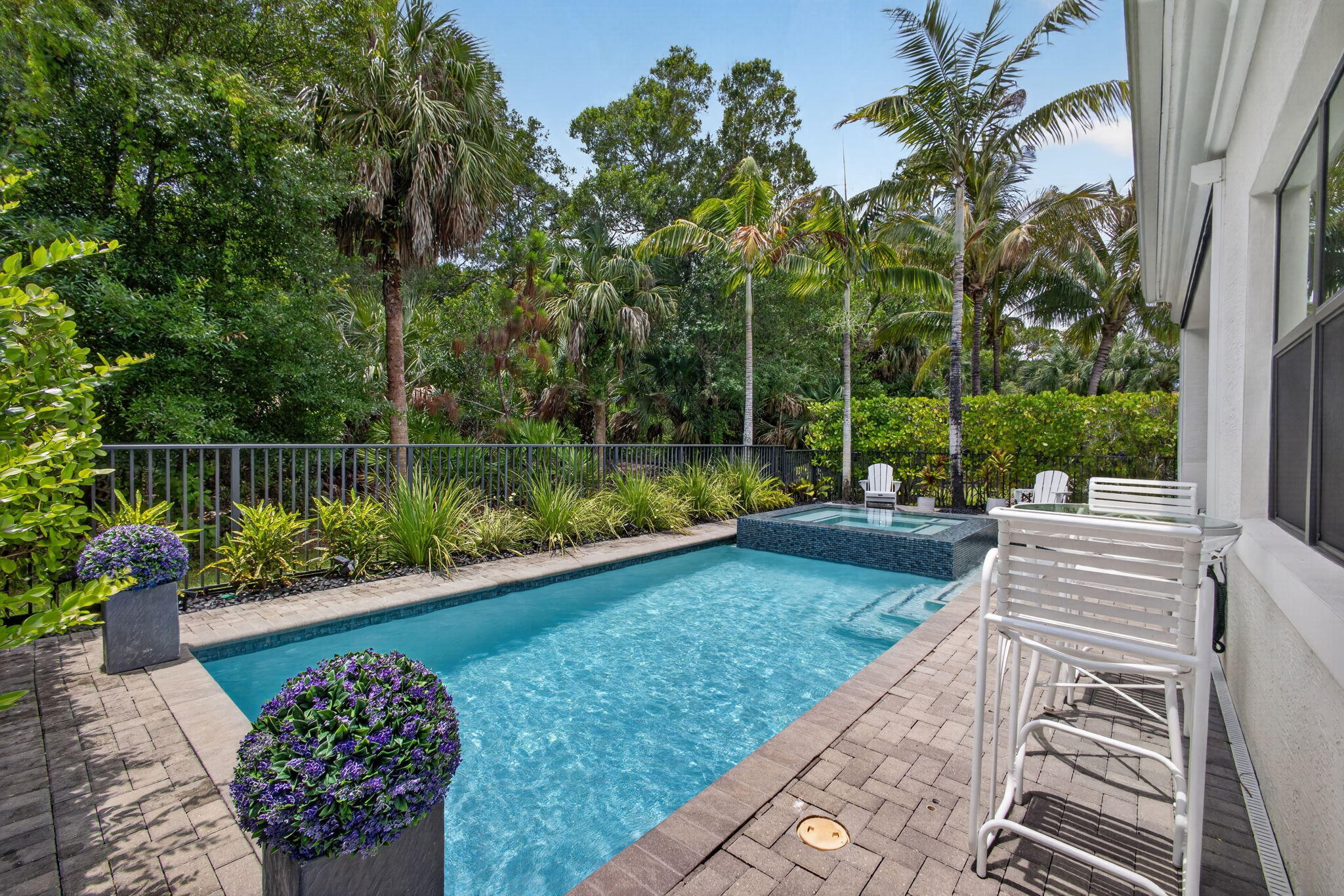 ARTISTRY - Residential
