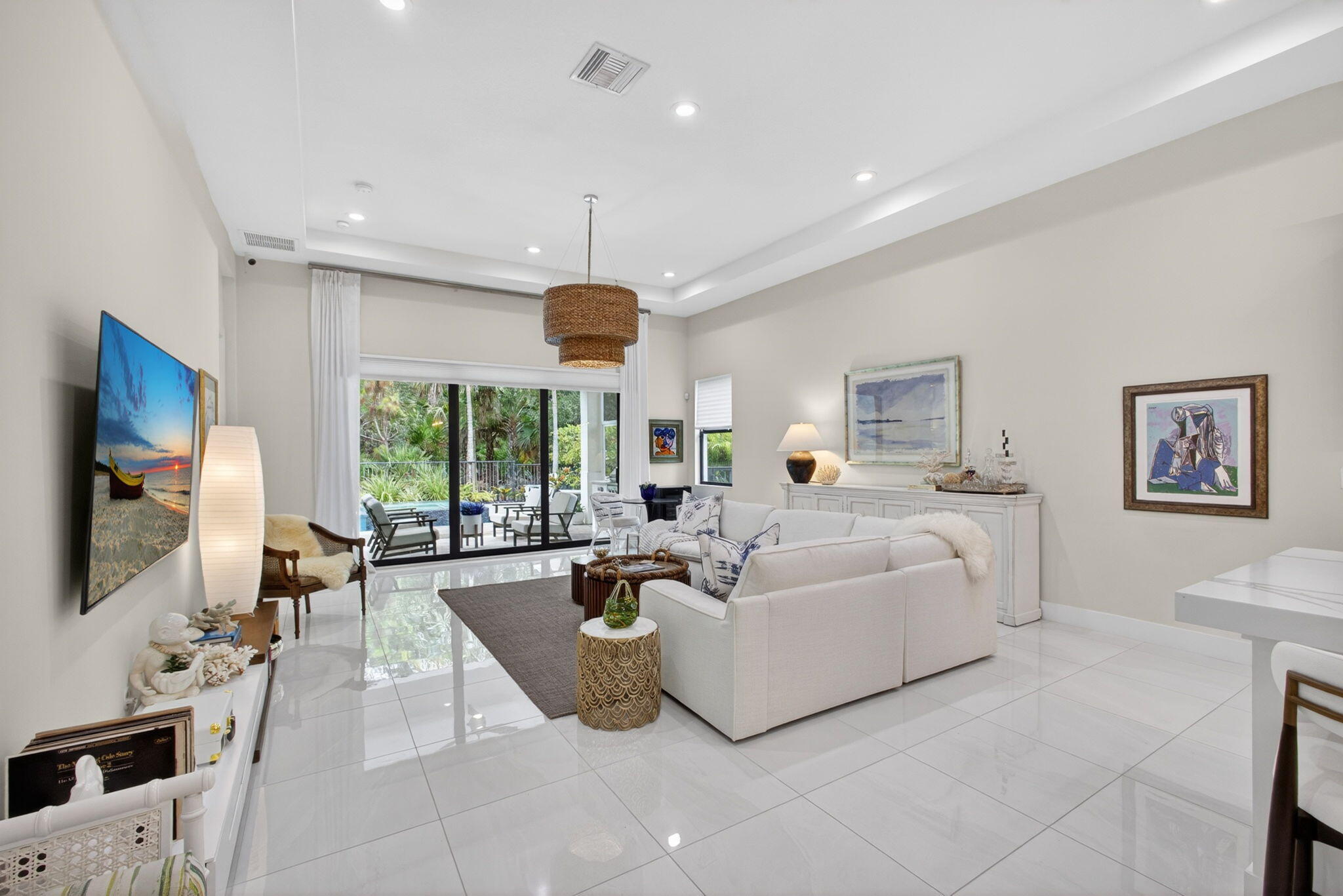 ARTISTRY - Residential