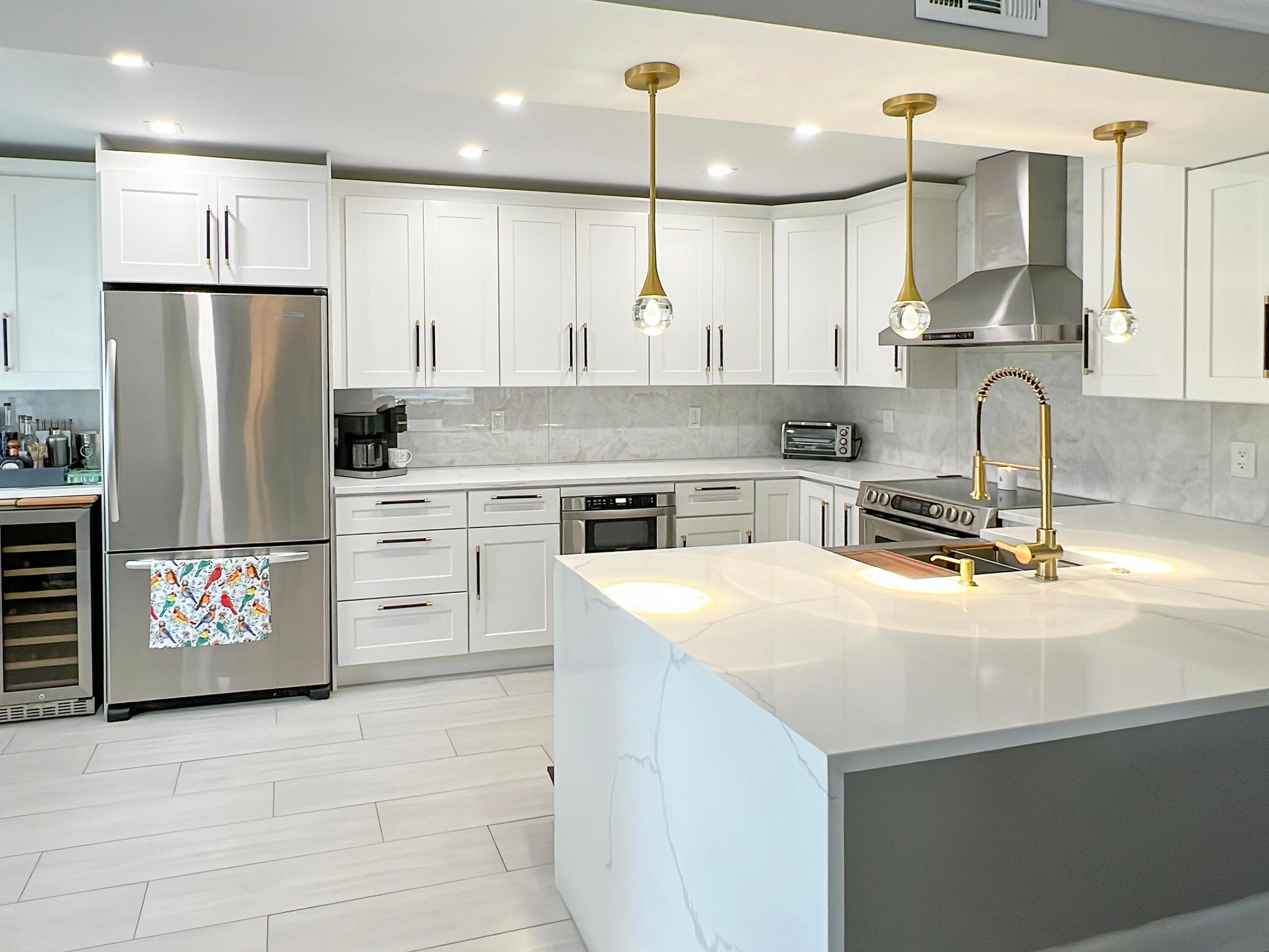 LUCERNE POINTE ONE,TWO,THREE FOUR,SEVEN,EIGHT,NINE - Residential