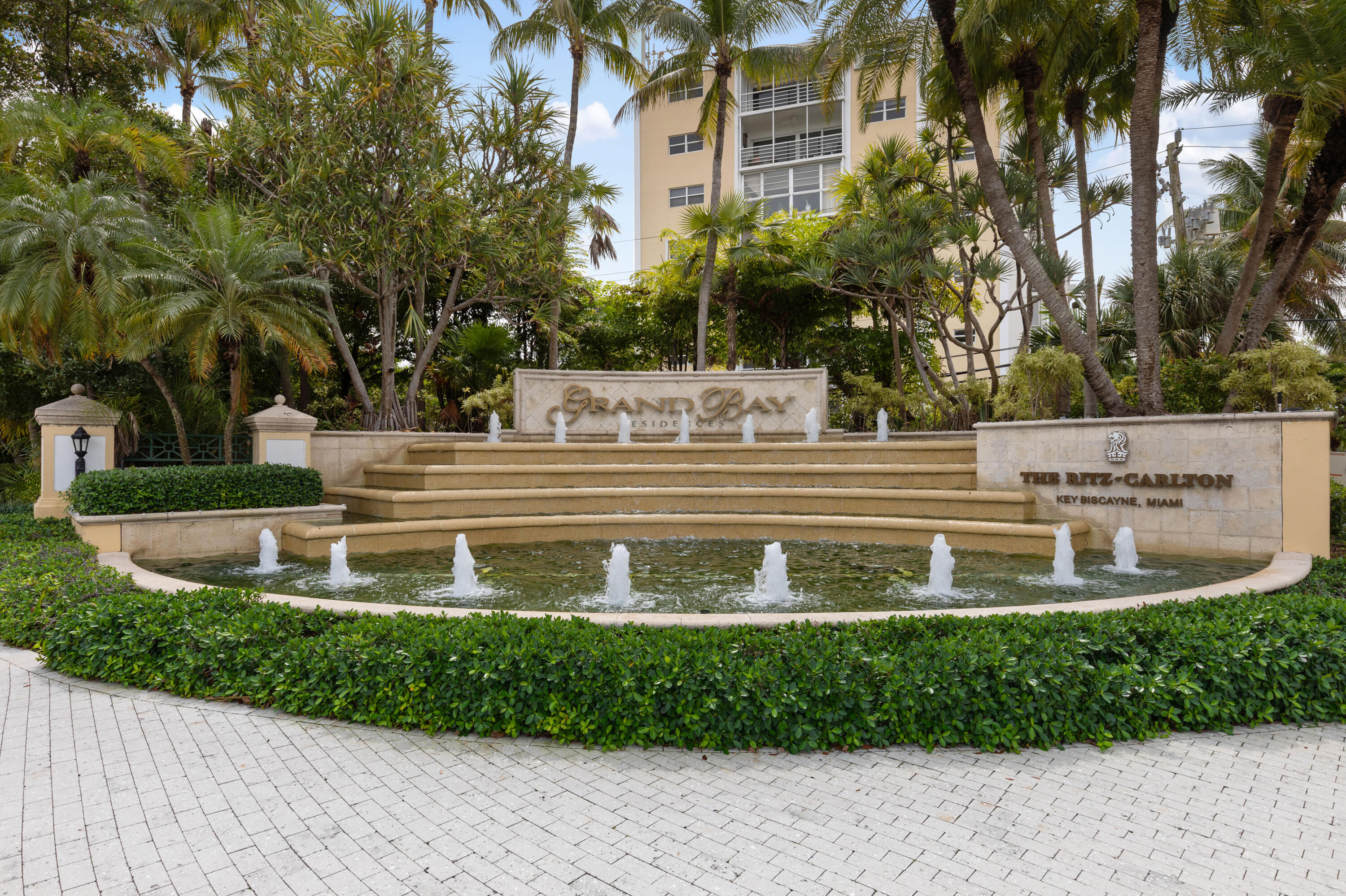 GRAND KEY ESTATES - Residential