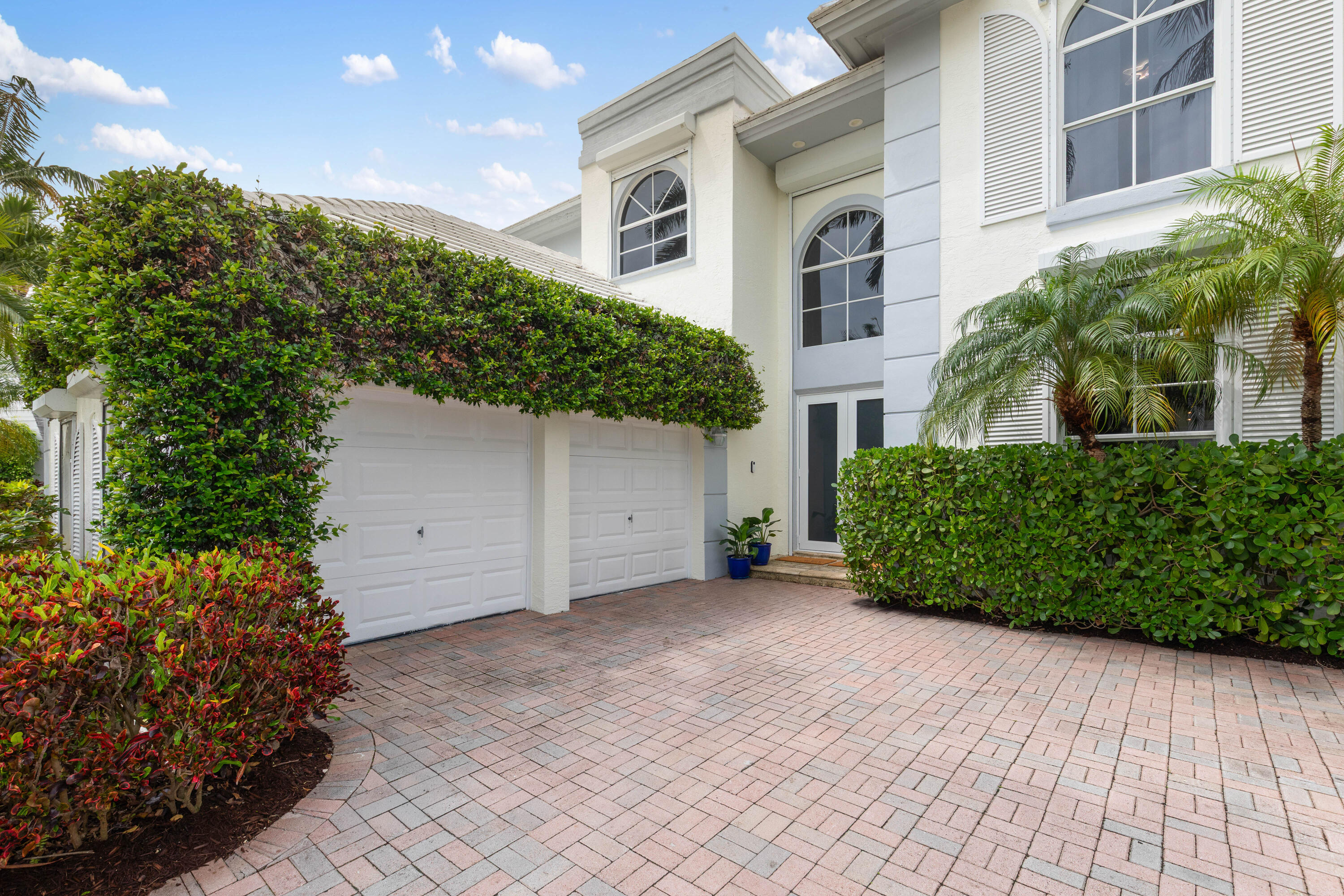 GRAND KEY ESTATES - Residential