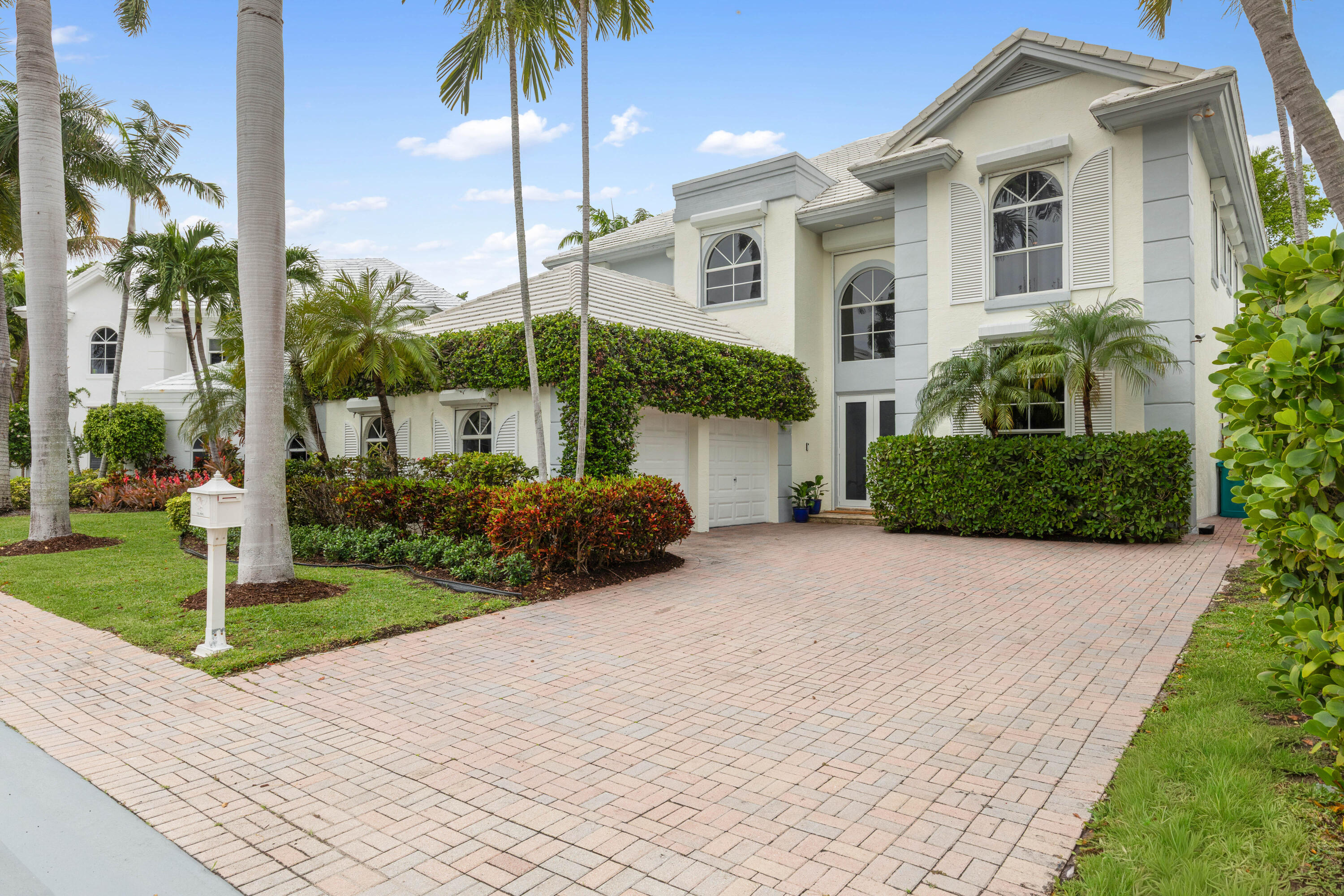 GRAND KEY ESTATES - Residential