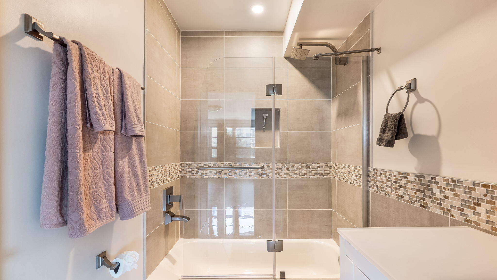 OCEAN MONARCH CONDO - Residential Lease