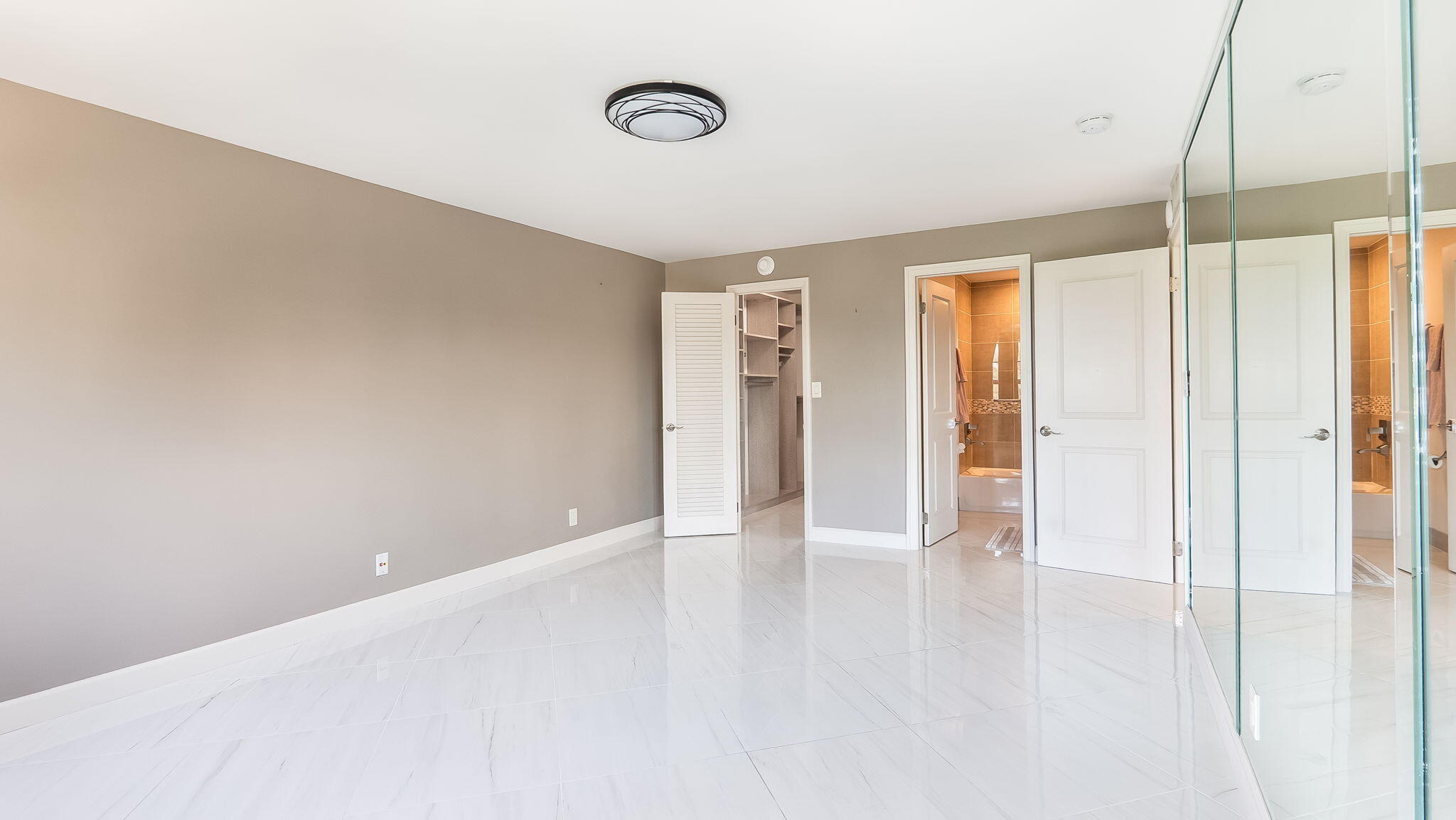 OCEAN MONARCH CONDO - Residential Lease